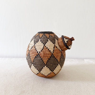 11.5" Lidded Zulu Basket B006 - Amsha