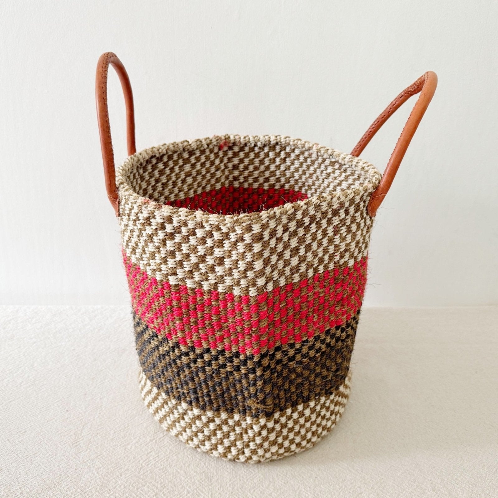 14" XL Floor Basket: Checkered - Amsha