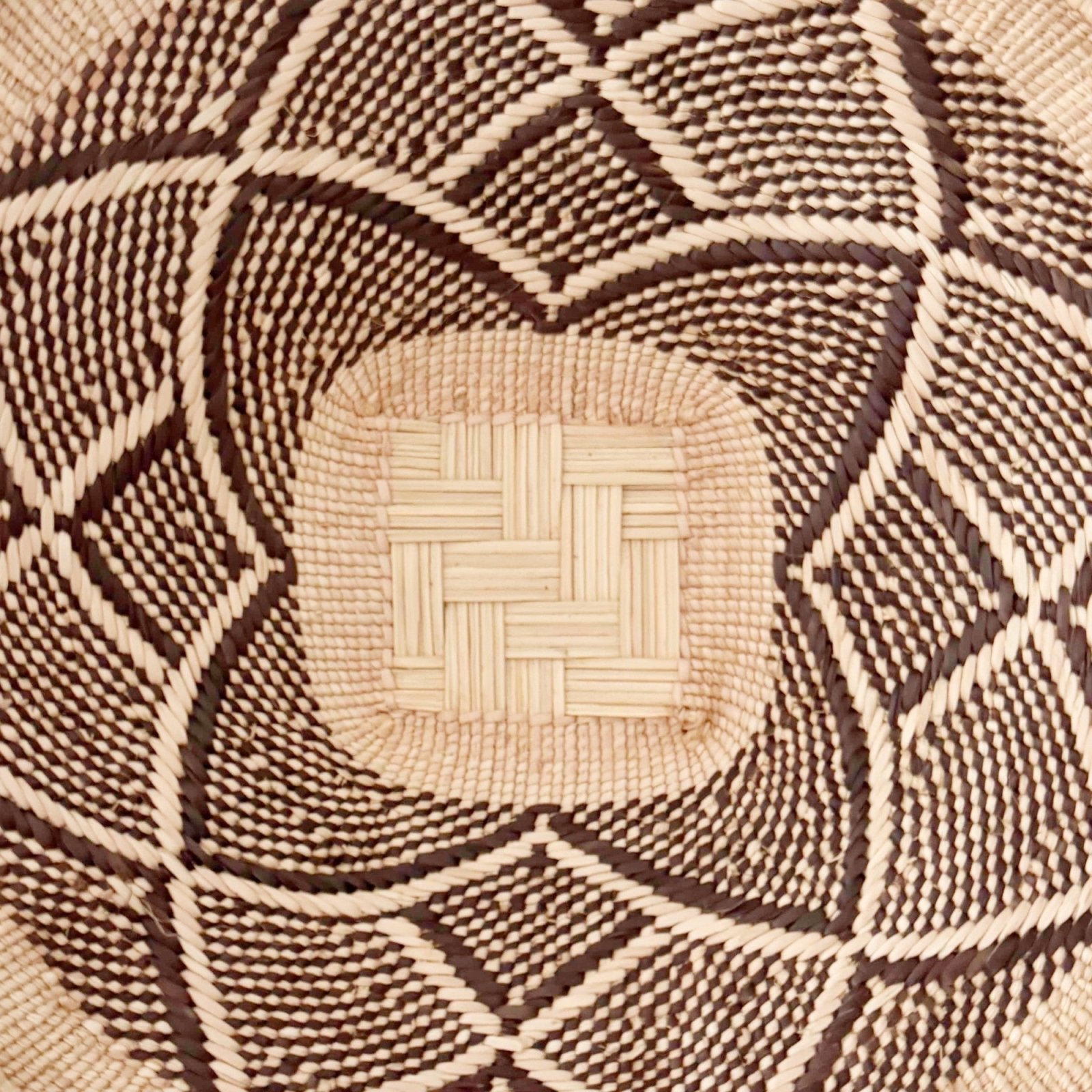 14.5" Hwange Wall Basket H200 - Amsha