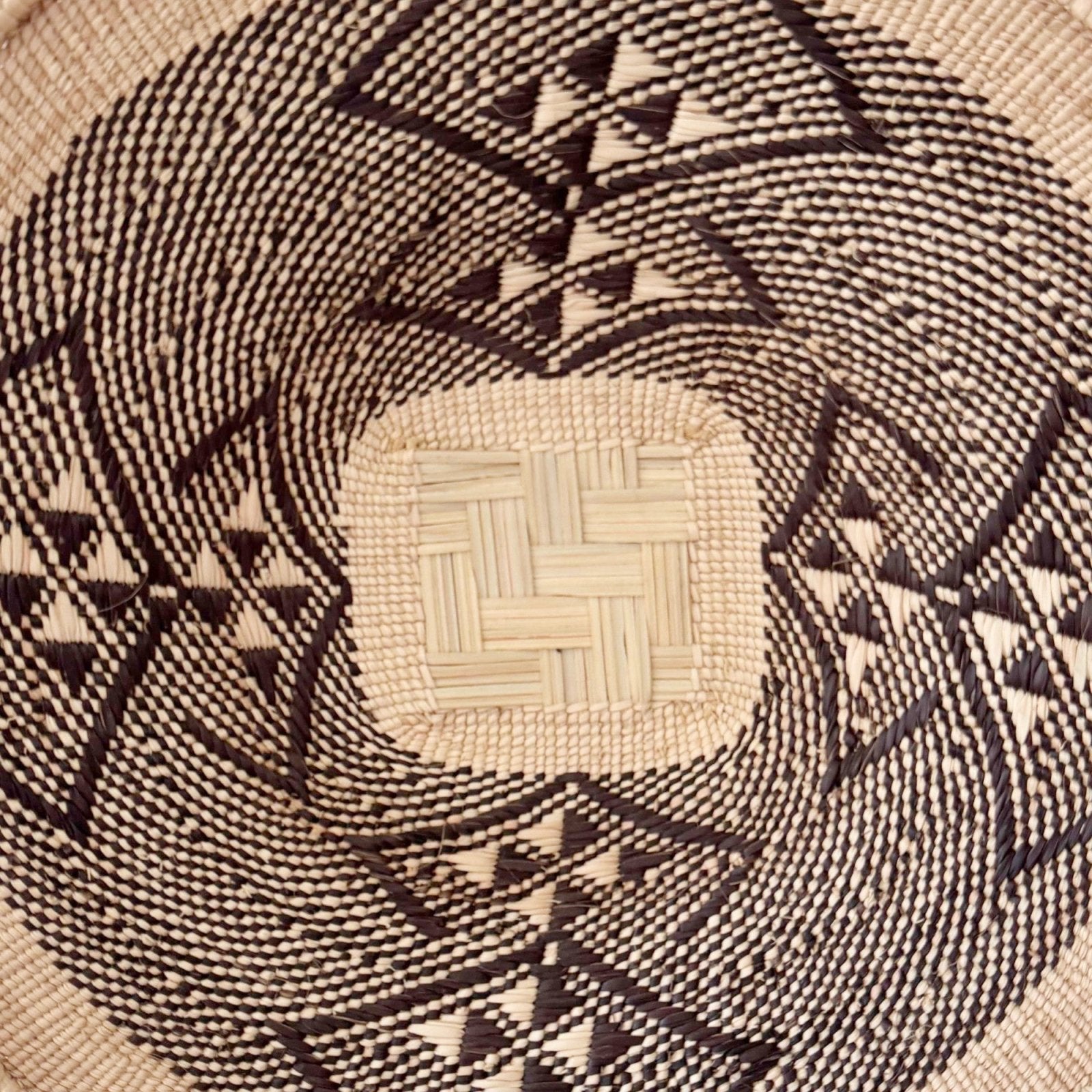 15" Hwange Wall Basket #H128 - Amsha