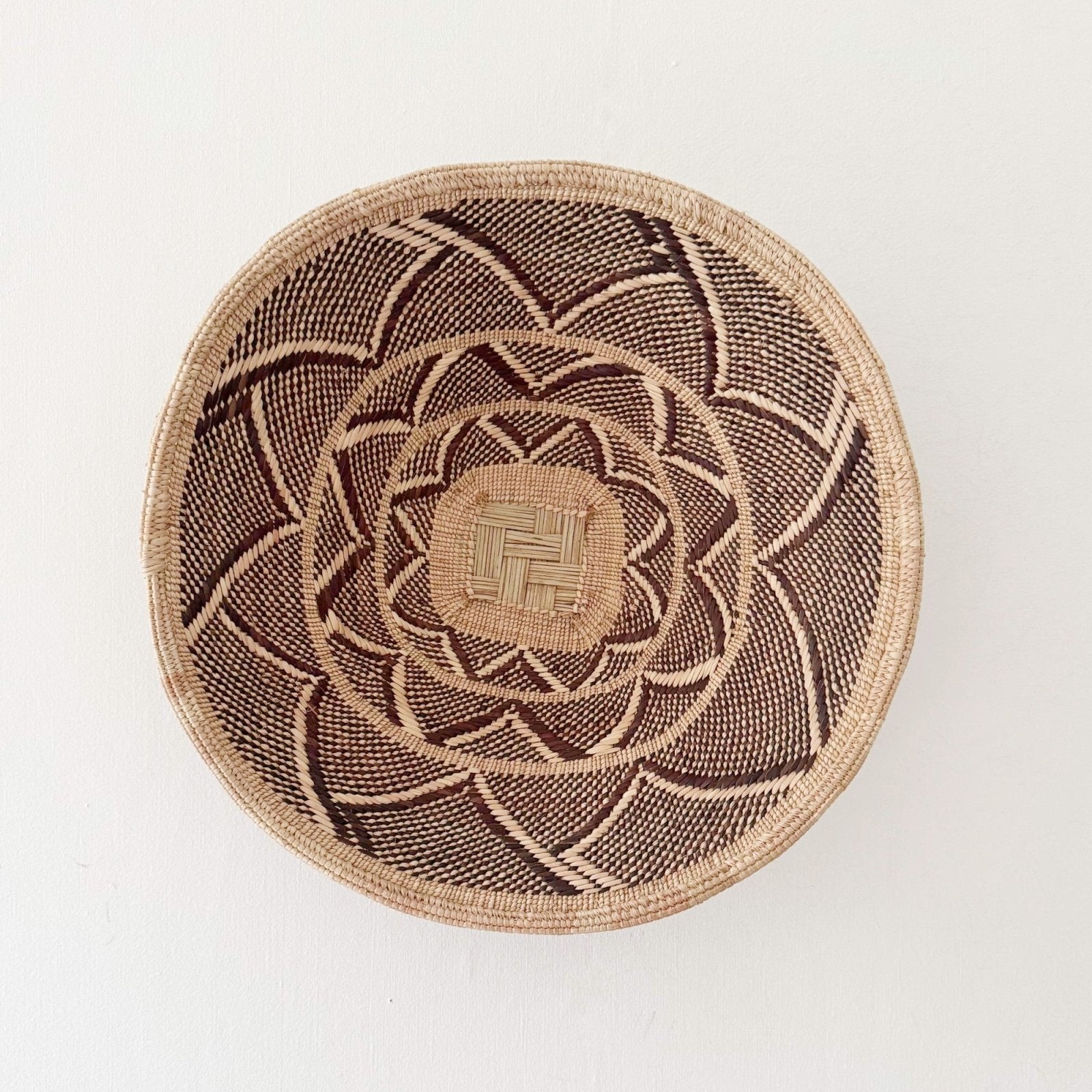 15.5" Hwange Wall Basket H205 - Amsha