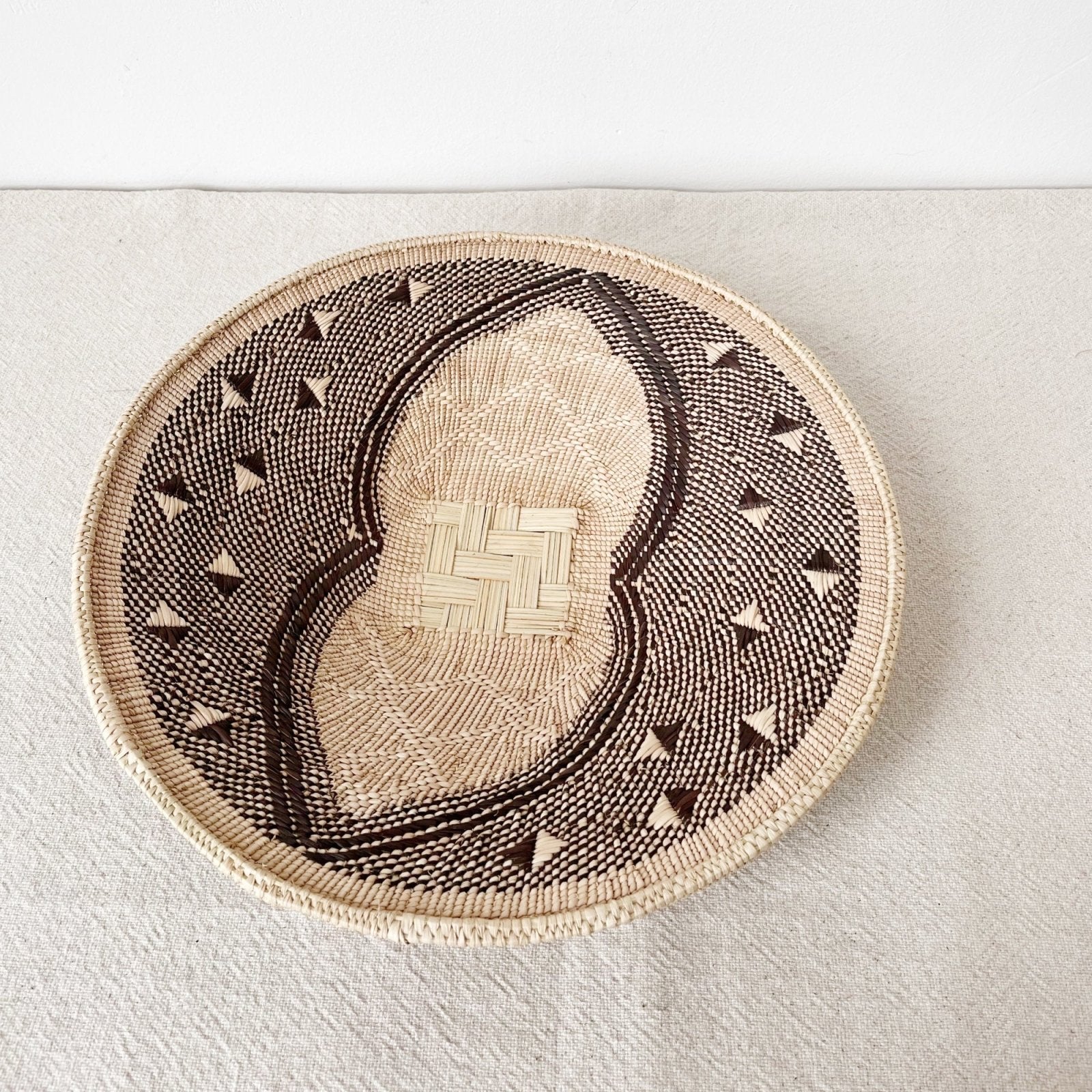 16" Hwange Wall Basket #H021 - Amsha