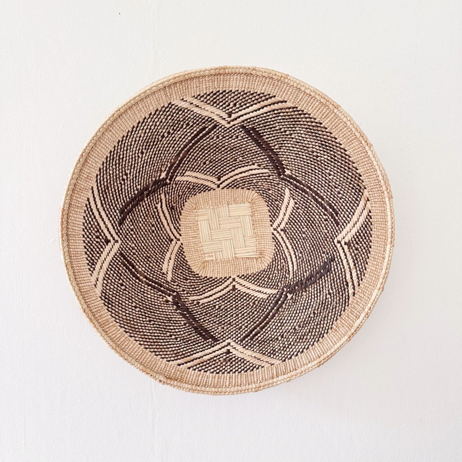 16" Hwange Wall Basket #H138 - Amsha