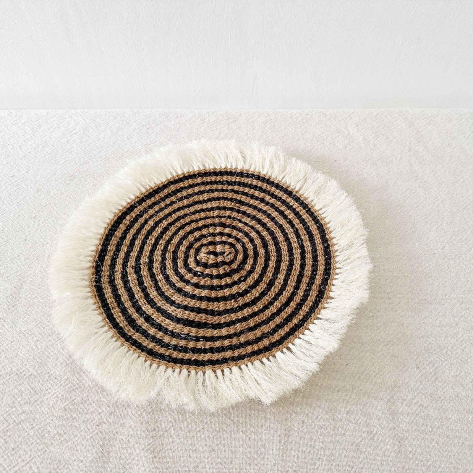 16" Sisal Wall Hanging Trivet: Lilambo - Amsha