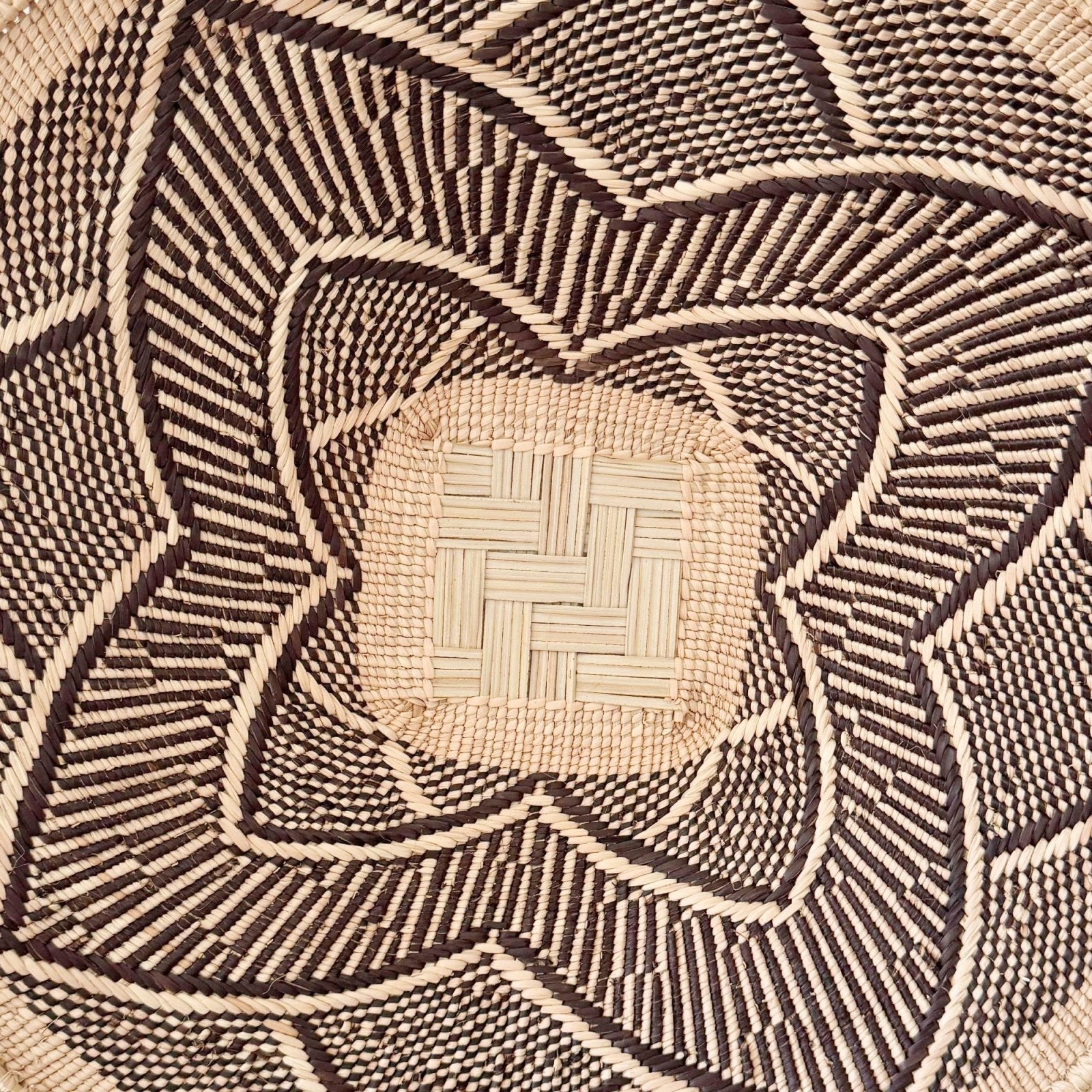 16.5" Hwange Wall Basket #H130 - Amsha