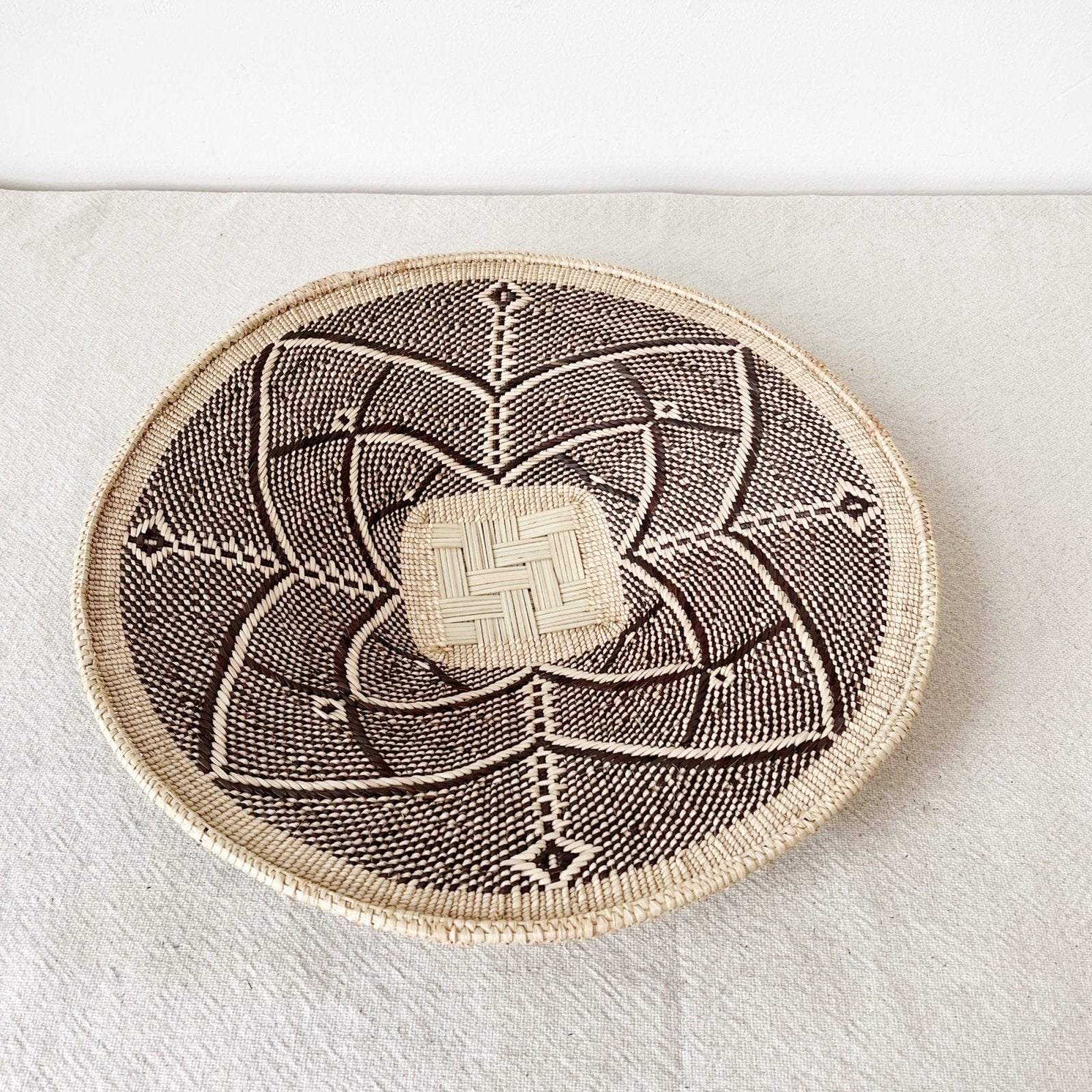 17" Hwange Wall Basket #H023 - Amsha