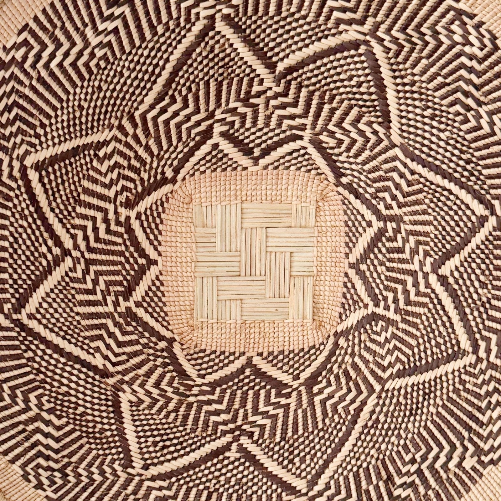 17" Hwange Wall Basket H206 - Amsha