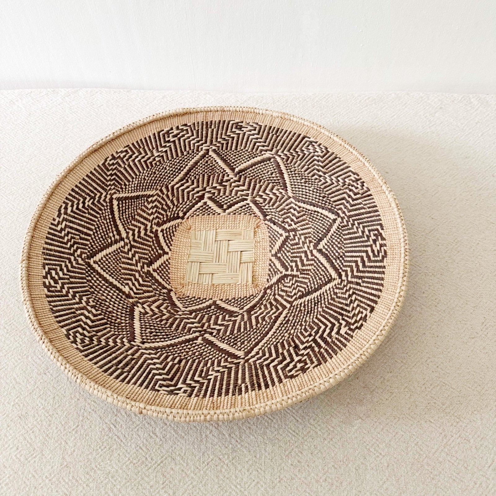 17" Hwange Wall Basket H206 - Amsha