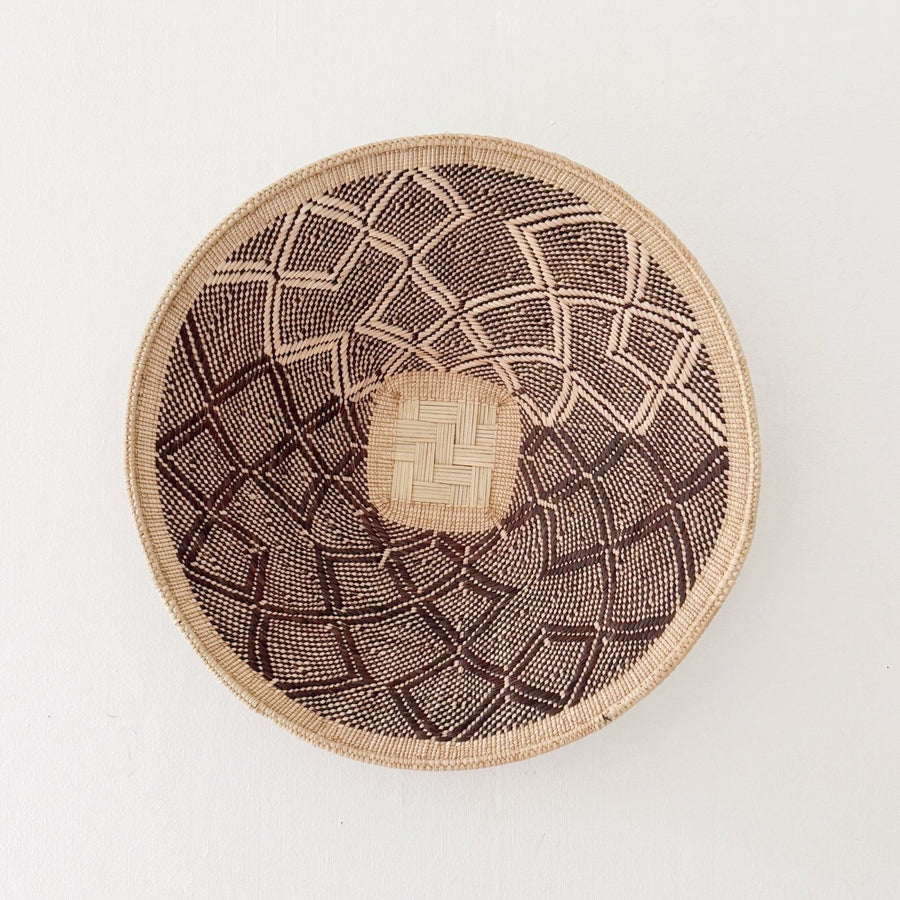 17" Hwange Wall Basket H210 - Amsha