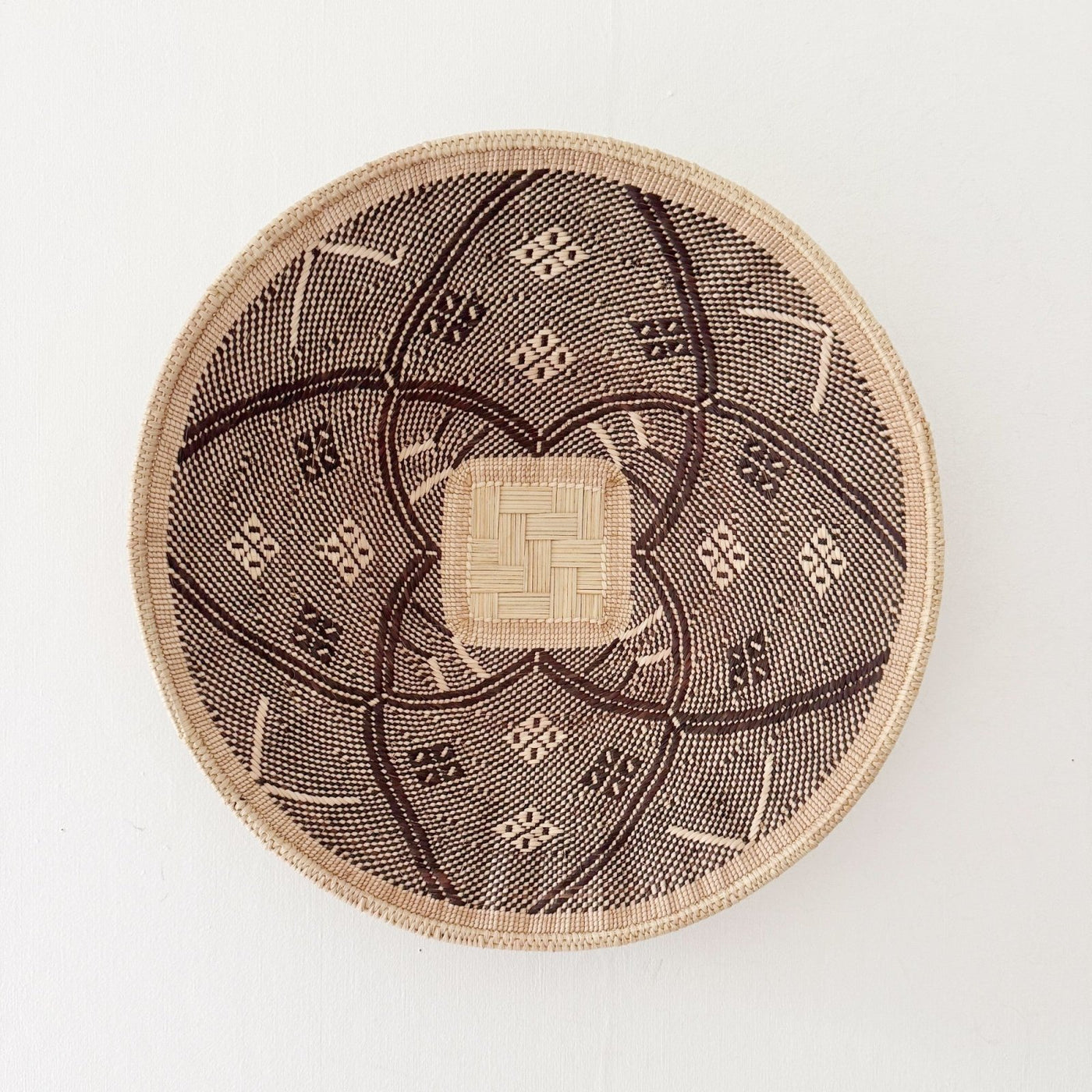 18" Hwange Wall Basket #H212