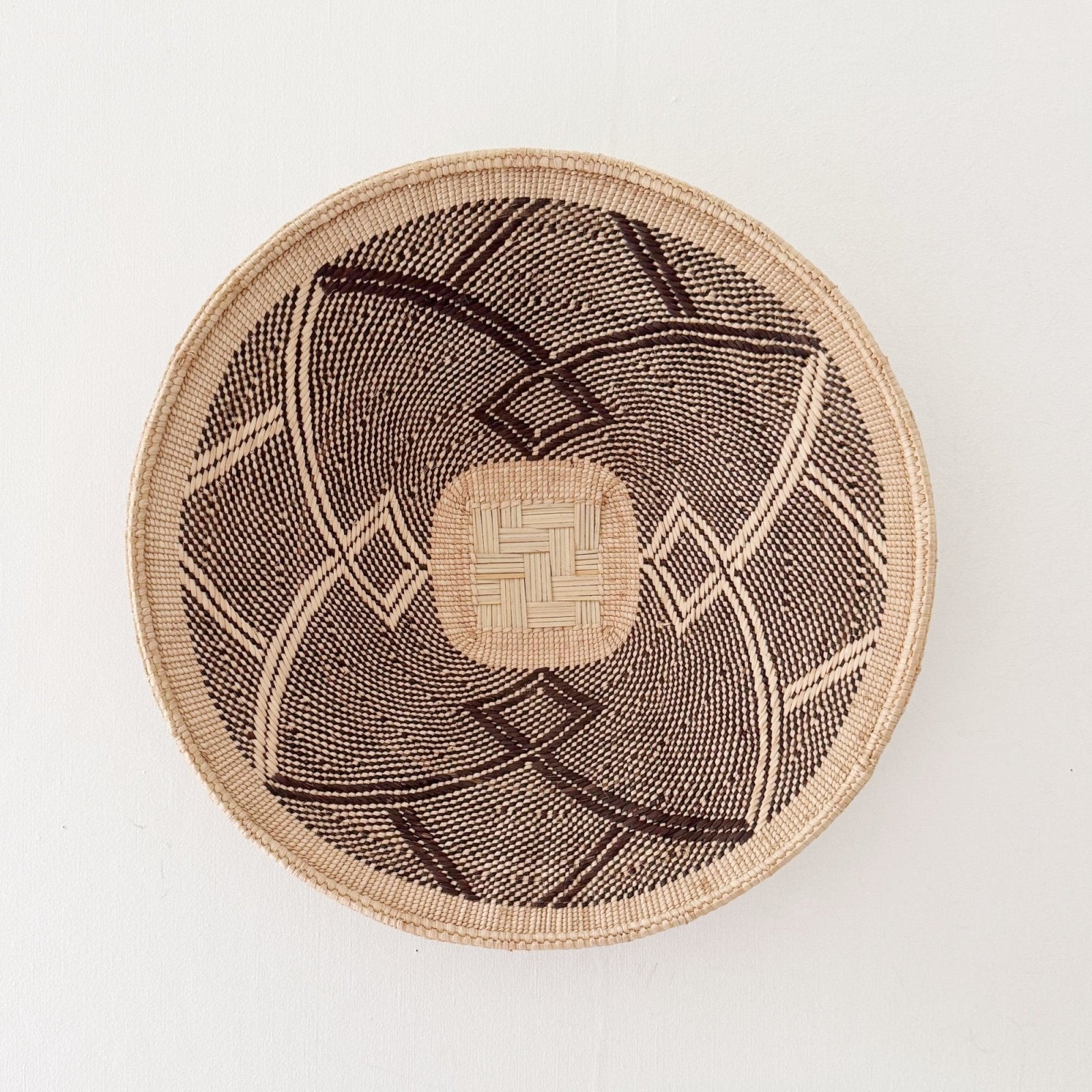 18" Hwange Wall Basket H214 - Amsha