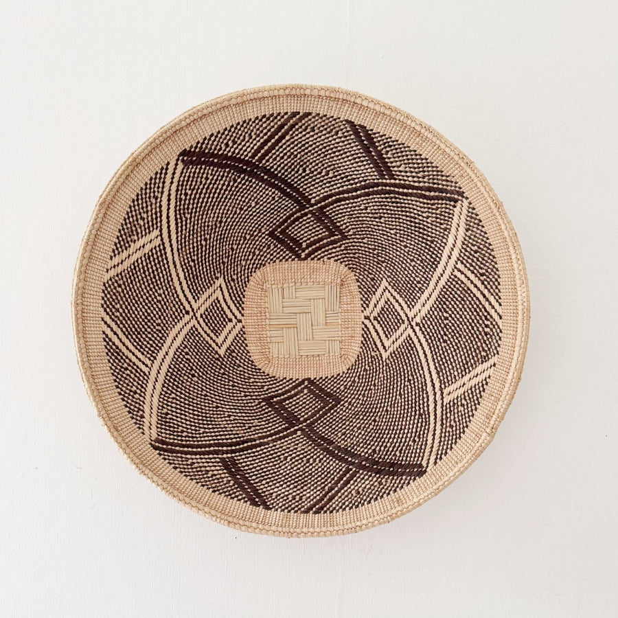 18" Hwange Wall Basket H214 - Amsha