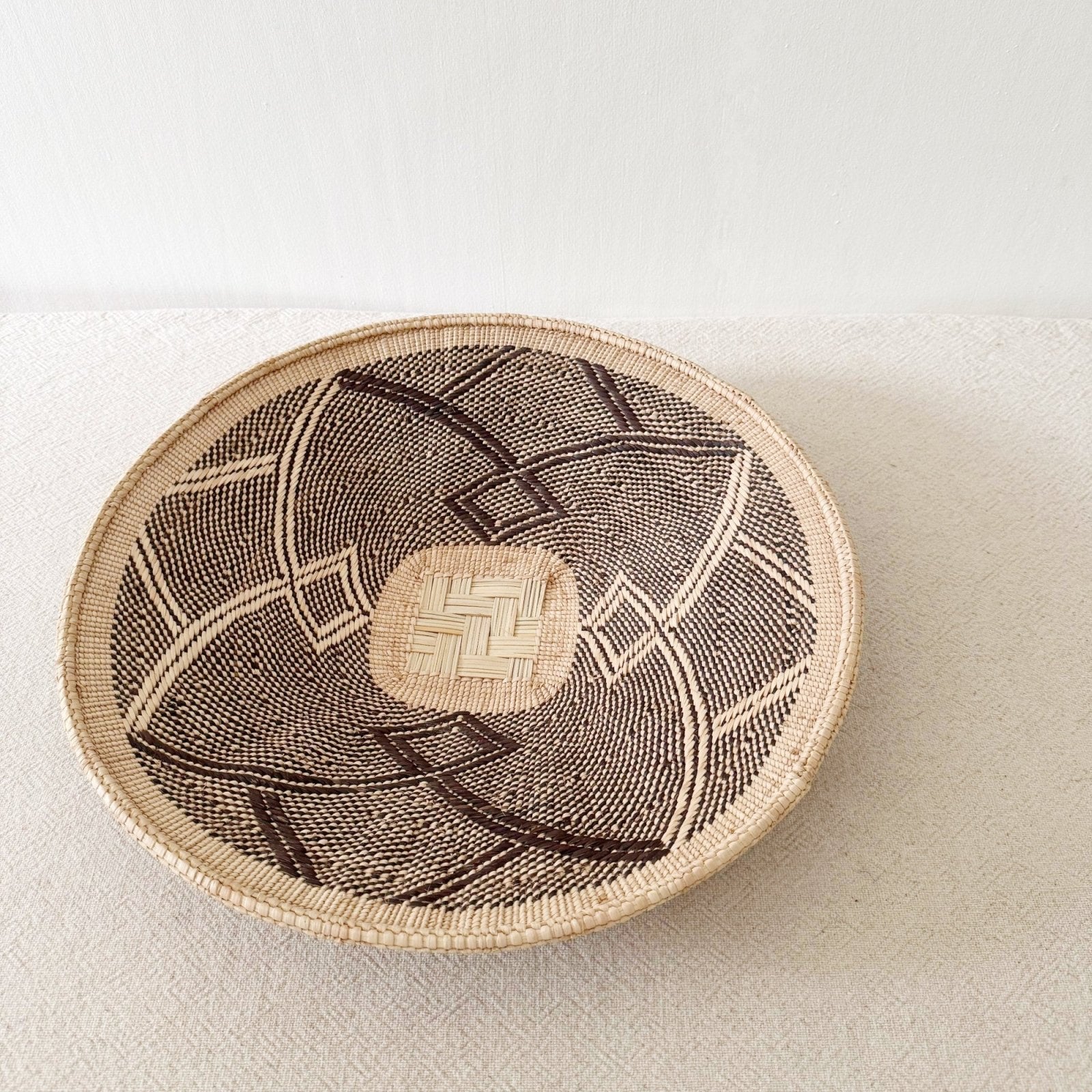 18" Hwange Wall Basket H214 - Amsha