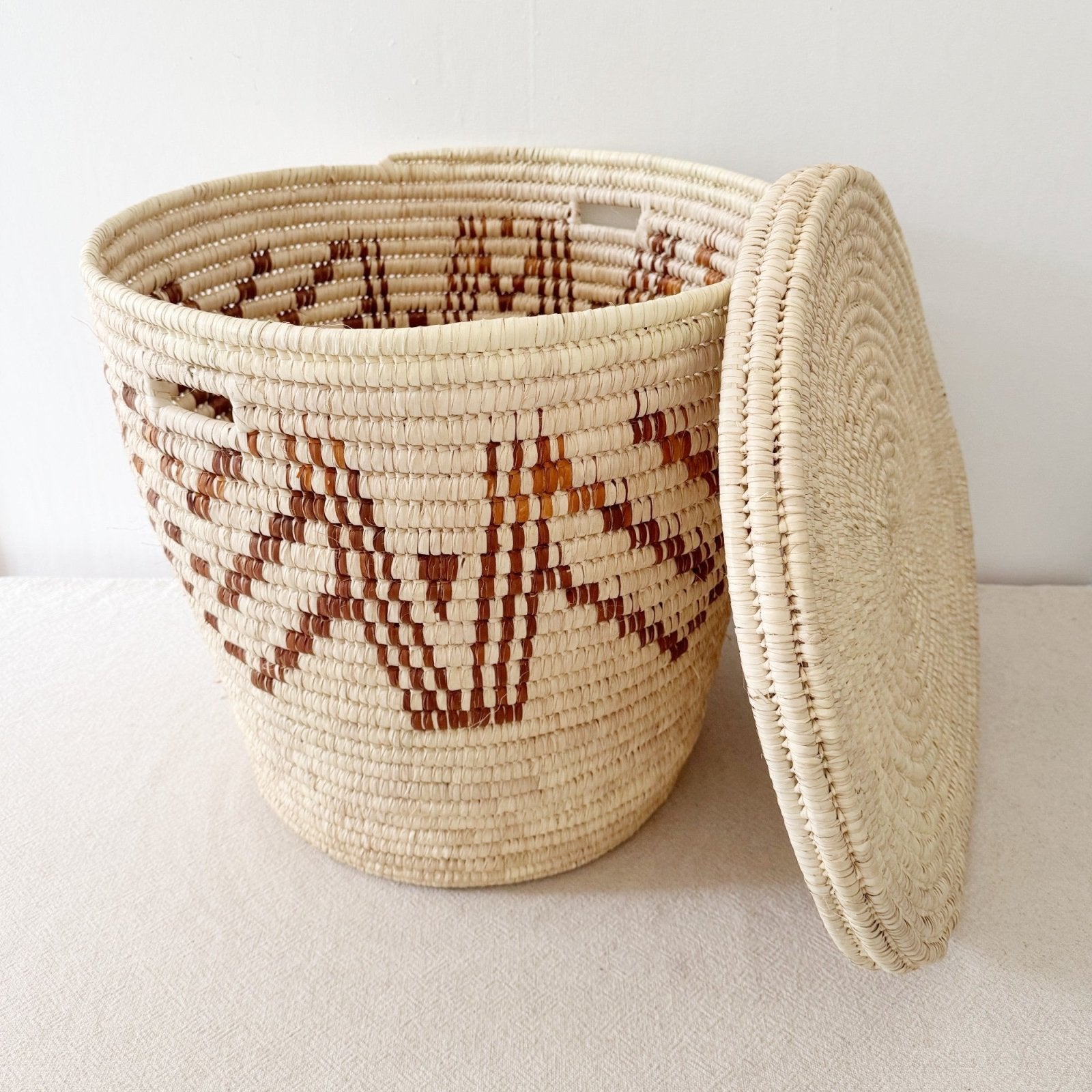 21" Lidded Palm Hamper Basket - Brown Geometric - Amsha