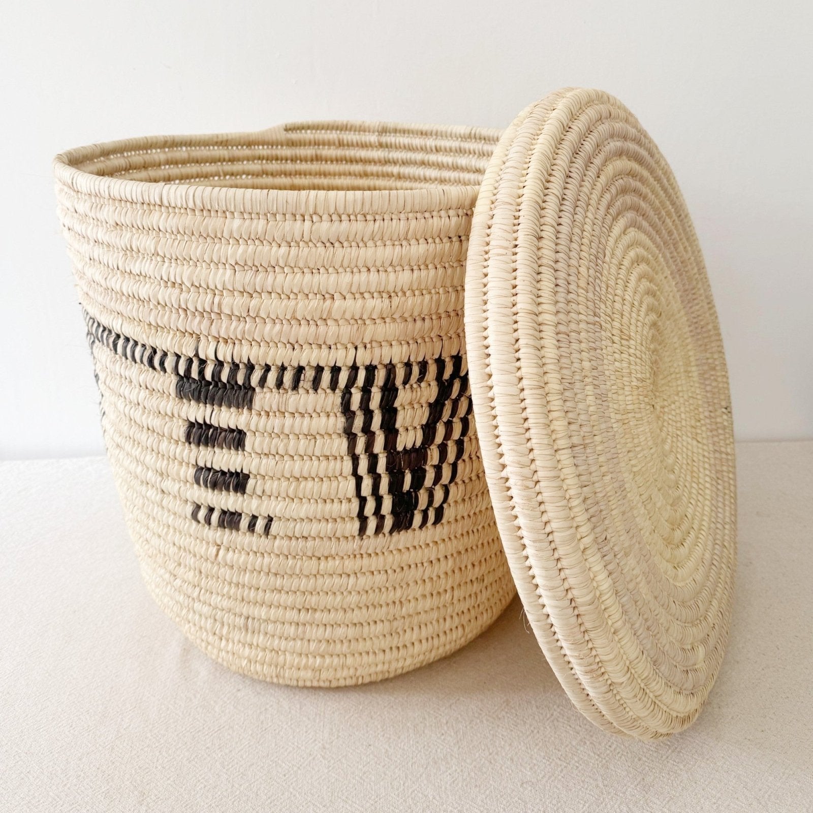 22" Lidded Palm Basket: Black Design - Amsha