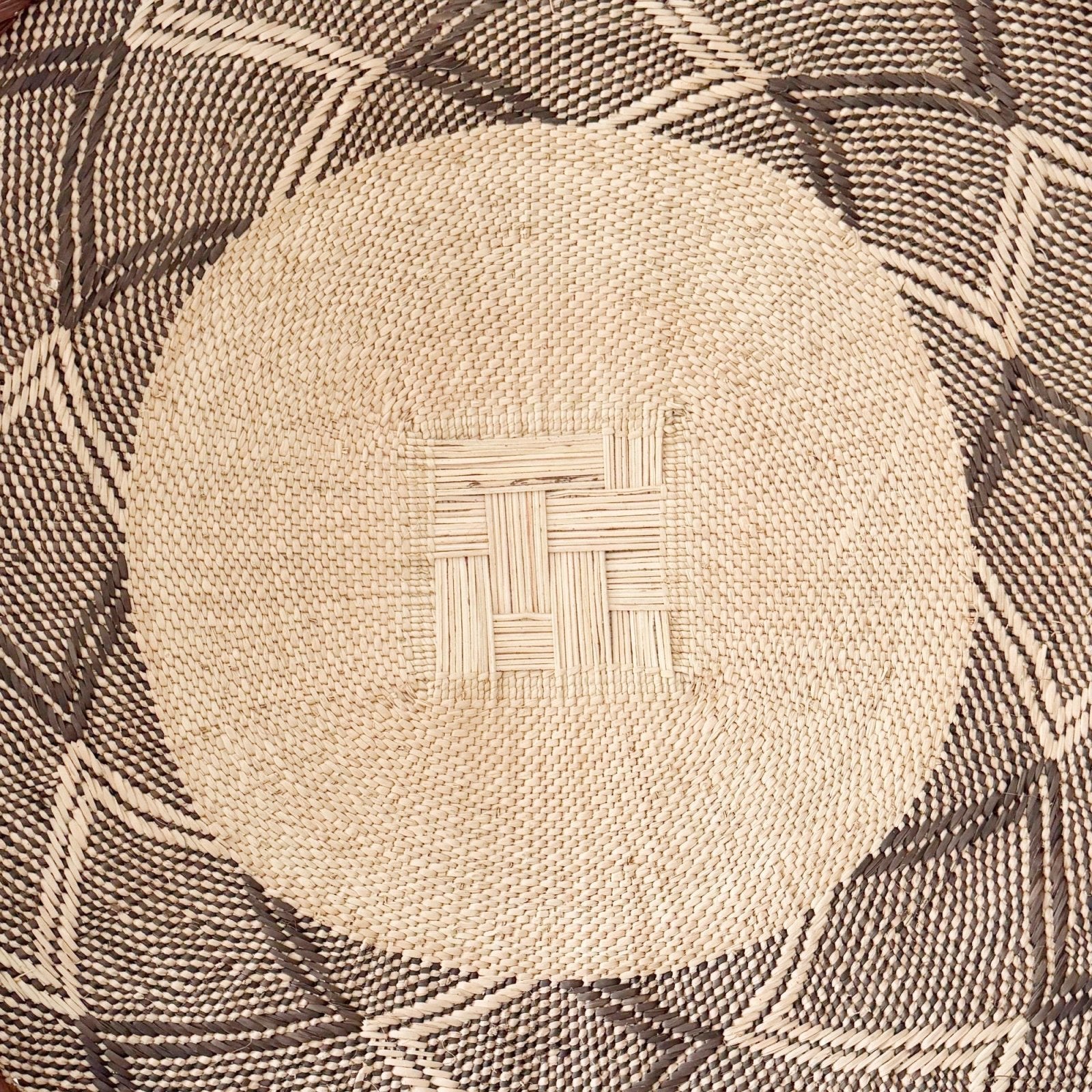 22.5" Binga Wall Basket I015 - Amsha