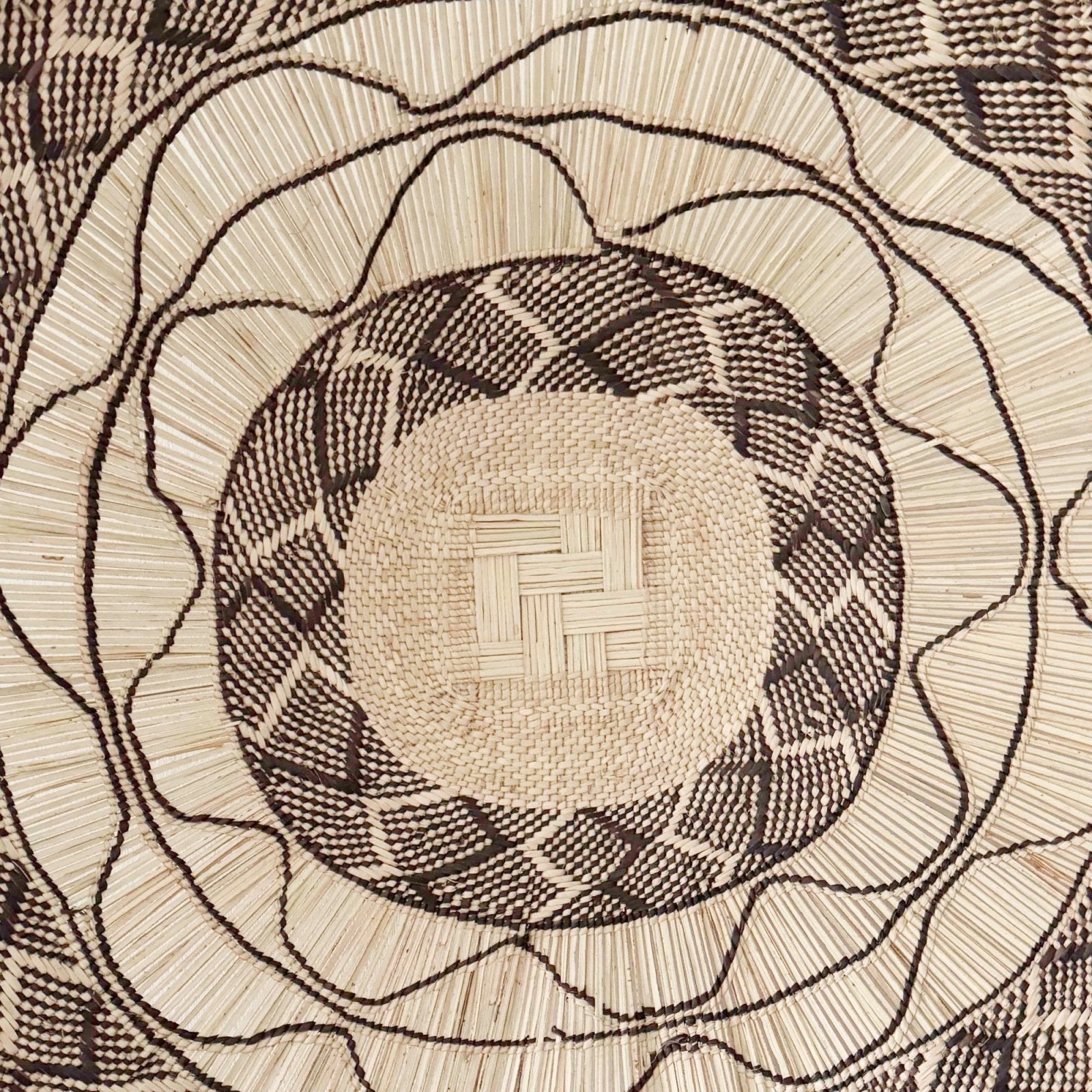 22.5" Binga Wall Basket I048 - Amsha