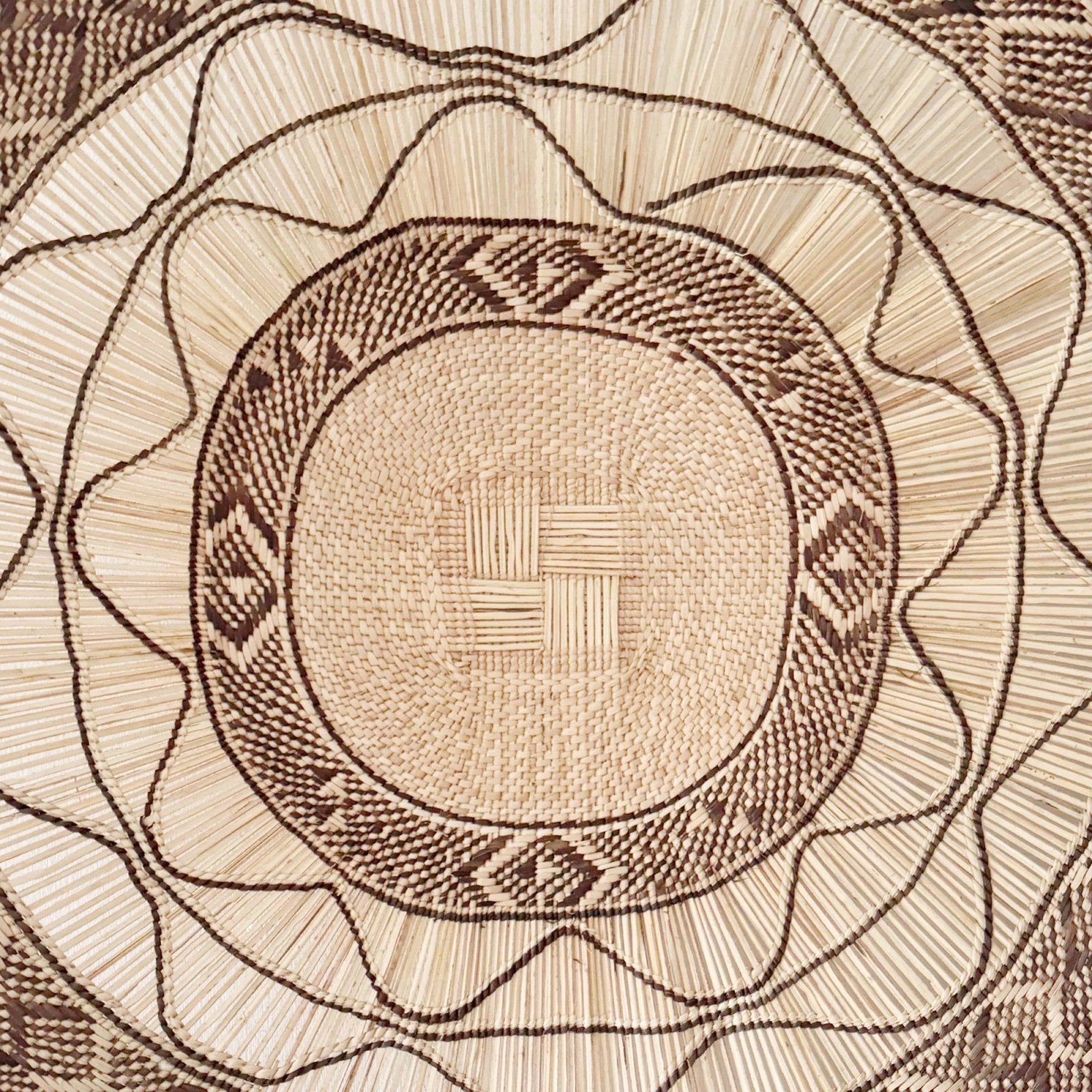 22.5" Binga Wall Basket I049 - Amsha