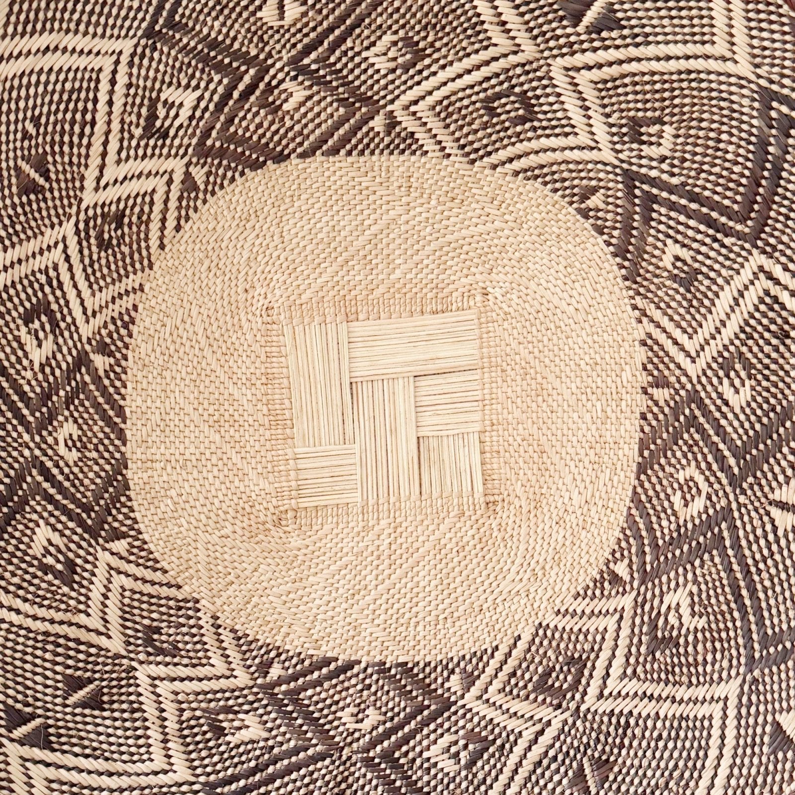 23" Binga Wall Basket I014 - Amsha