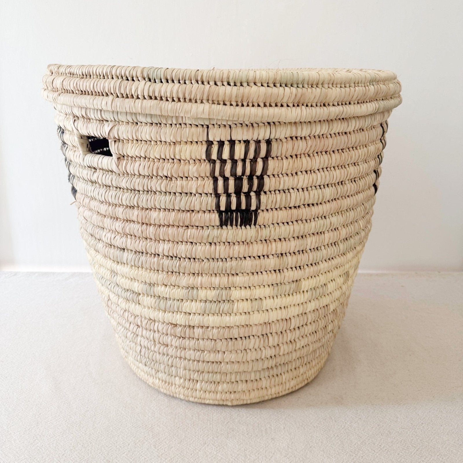 23" Lidded Palm Basket: Black V - Amsha