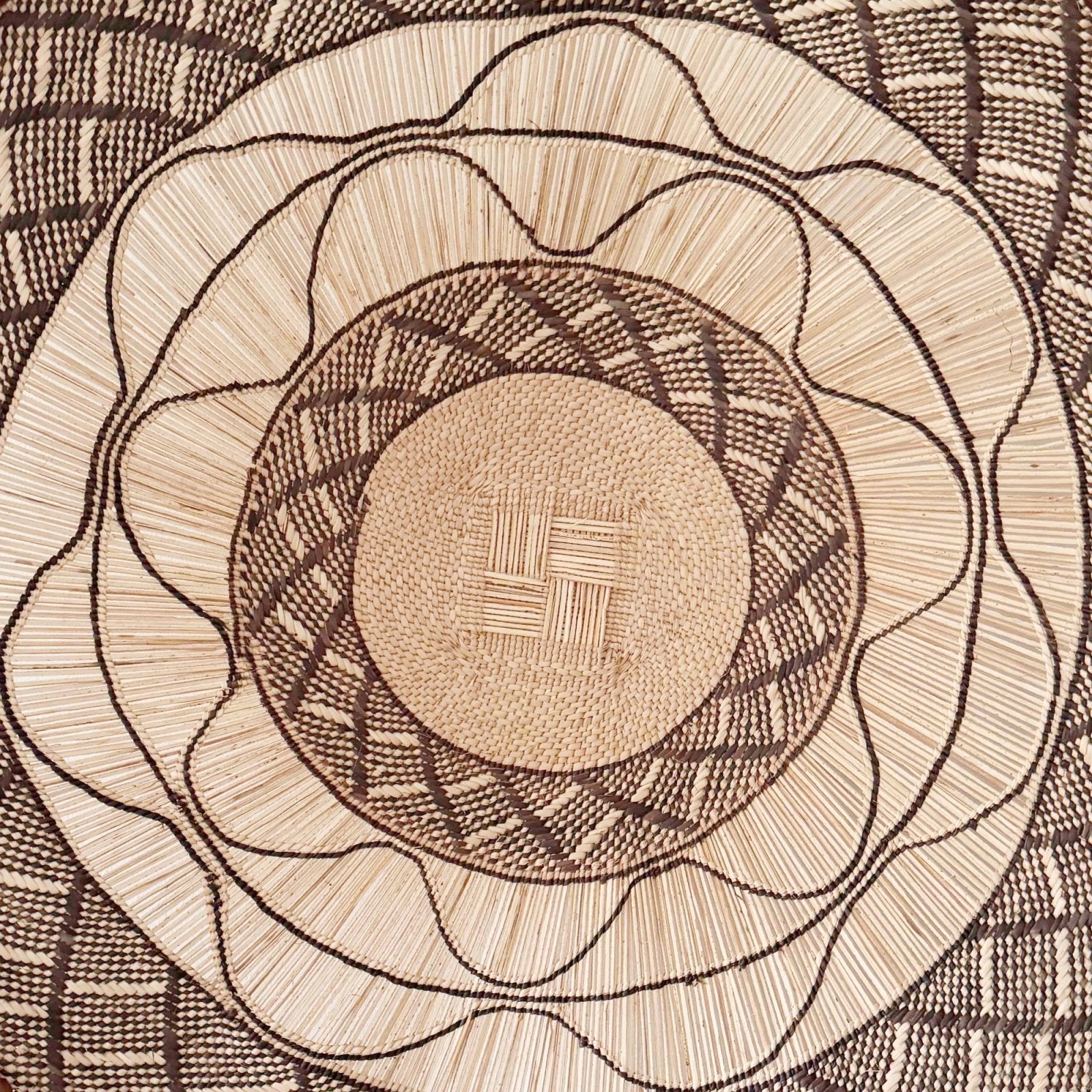 28" Binga Wall Basket I051 - Amsha