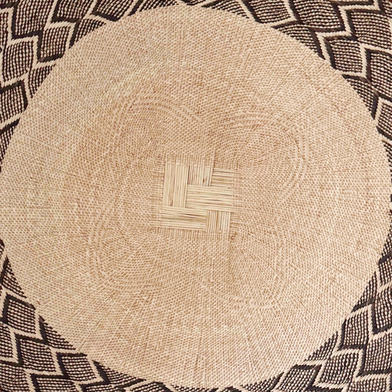 29" Binga Wall Basket I050 - Amsha