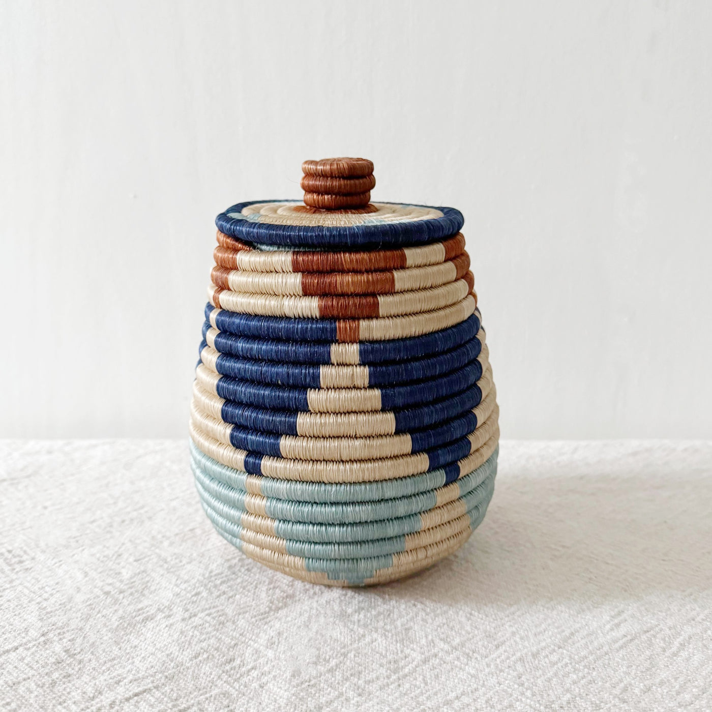 Lidded Treasure Basket: Kimoto