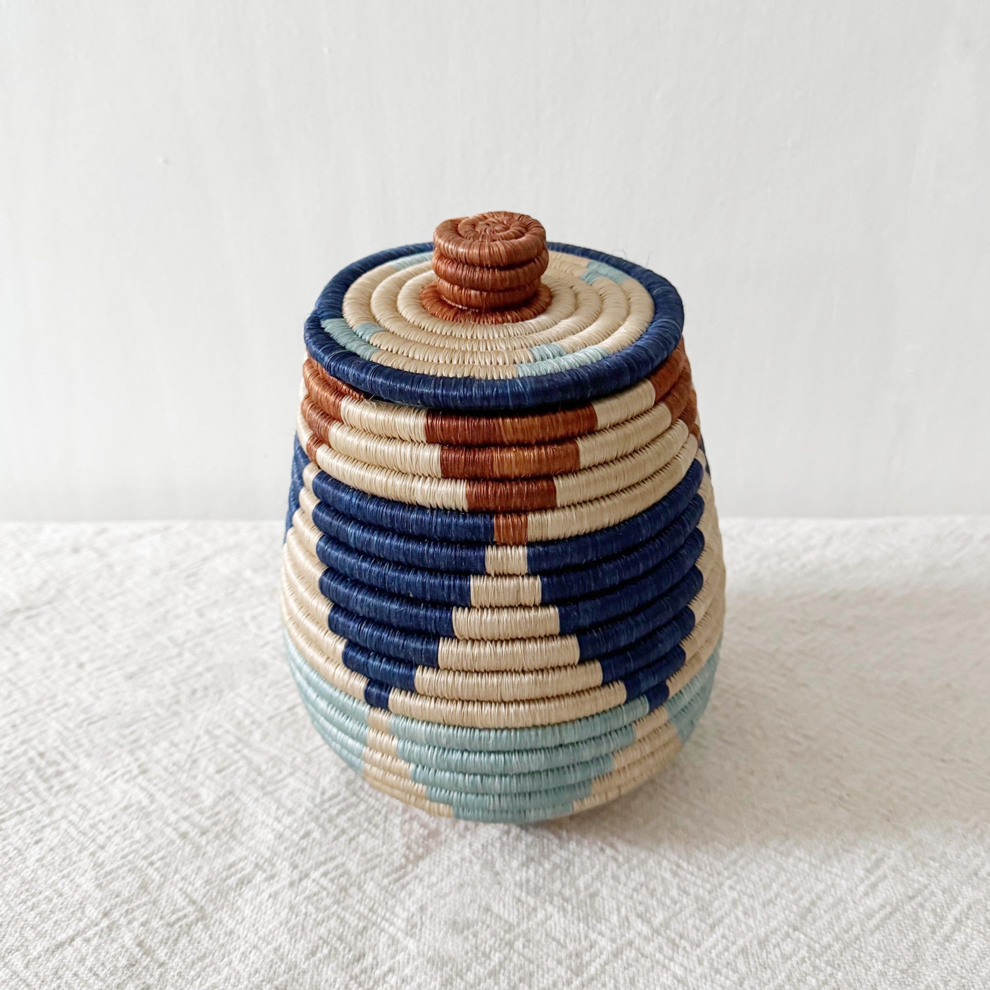 Lidded Treasure Basket: Kimoto