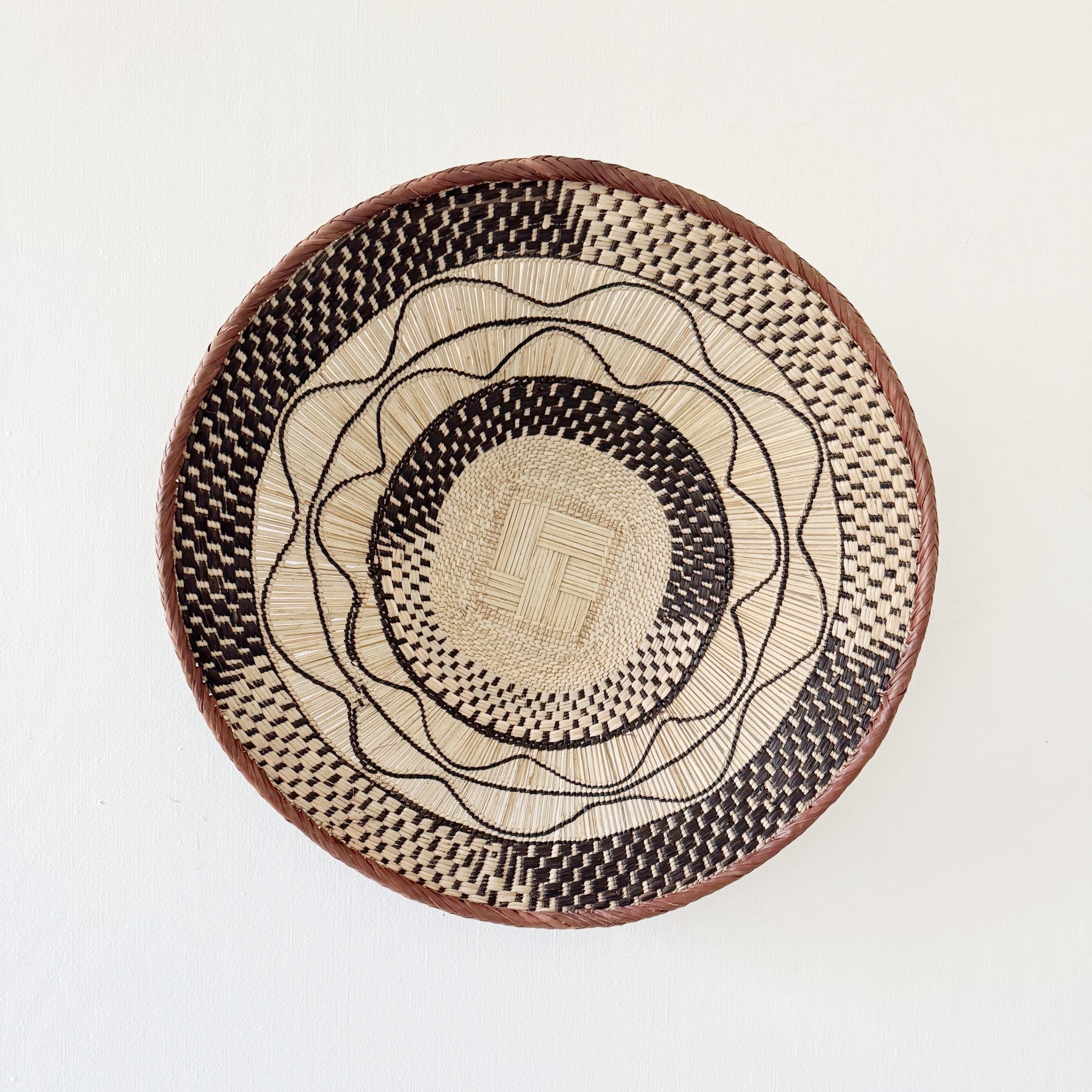 18" Binga Wall Basket #G068