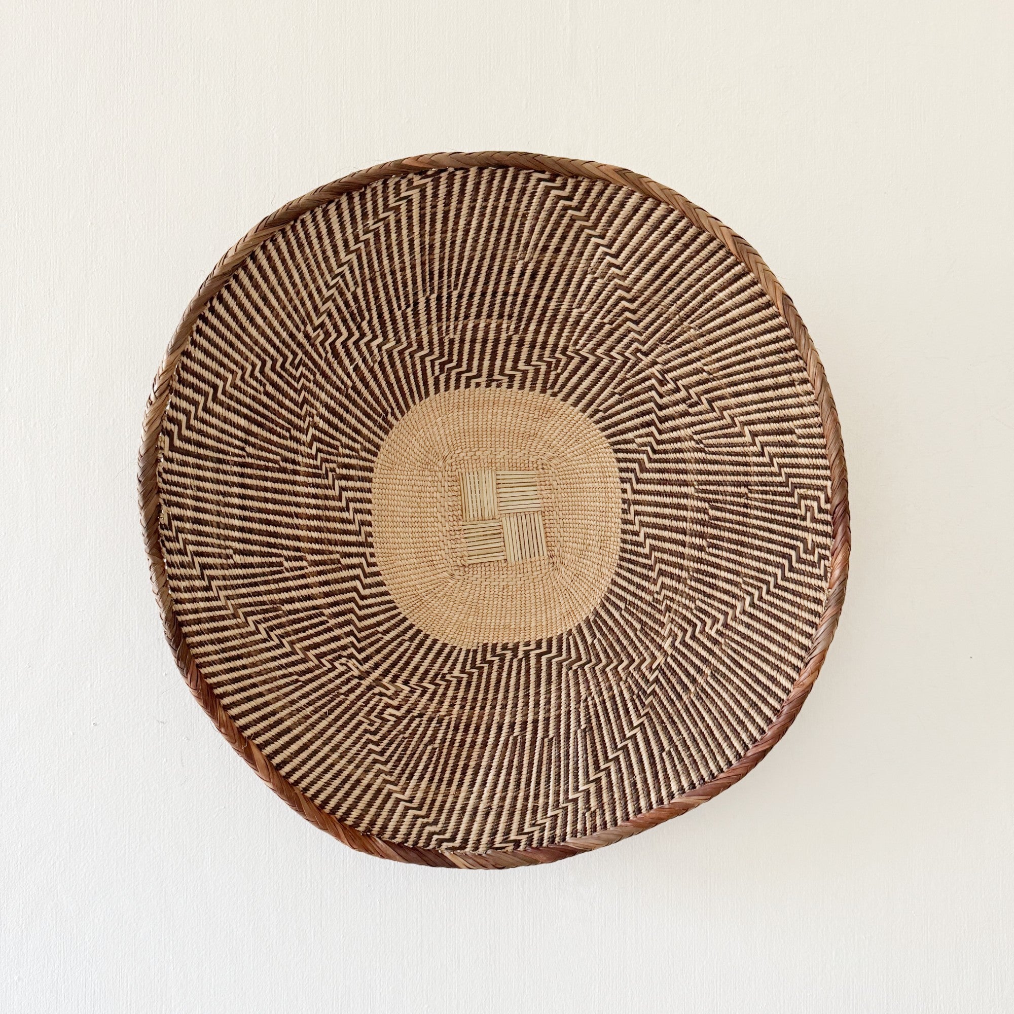 18.5" Binga Wall Basket #G060