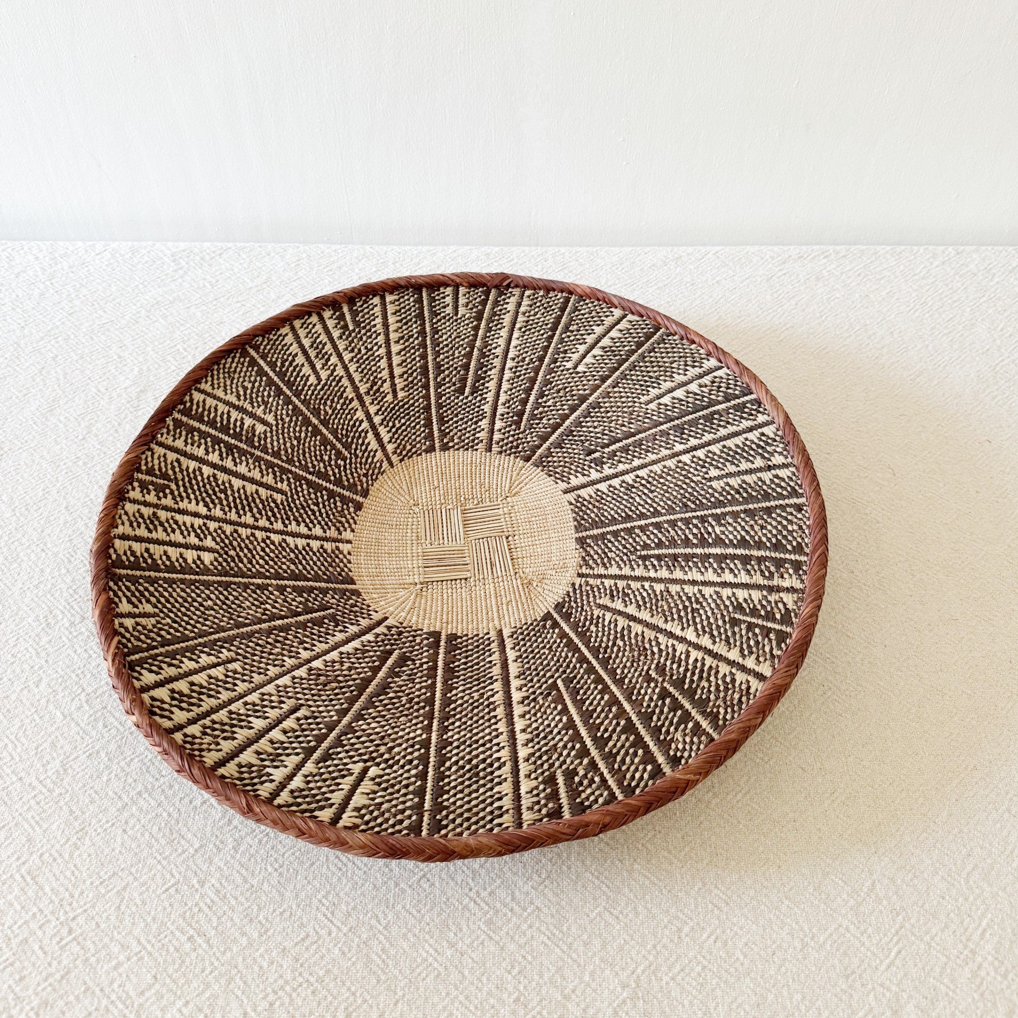 19" Binga Wall Basket #G058