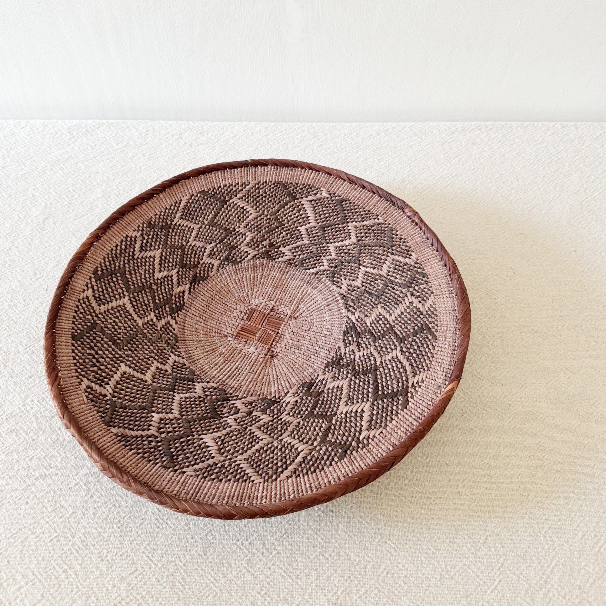 17" Binga Wall Basket #G052