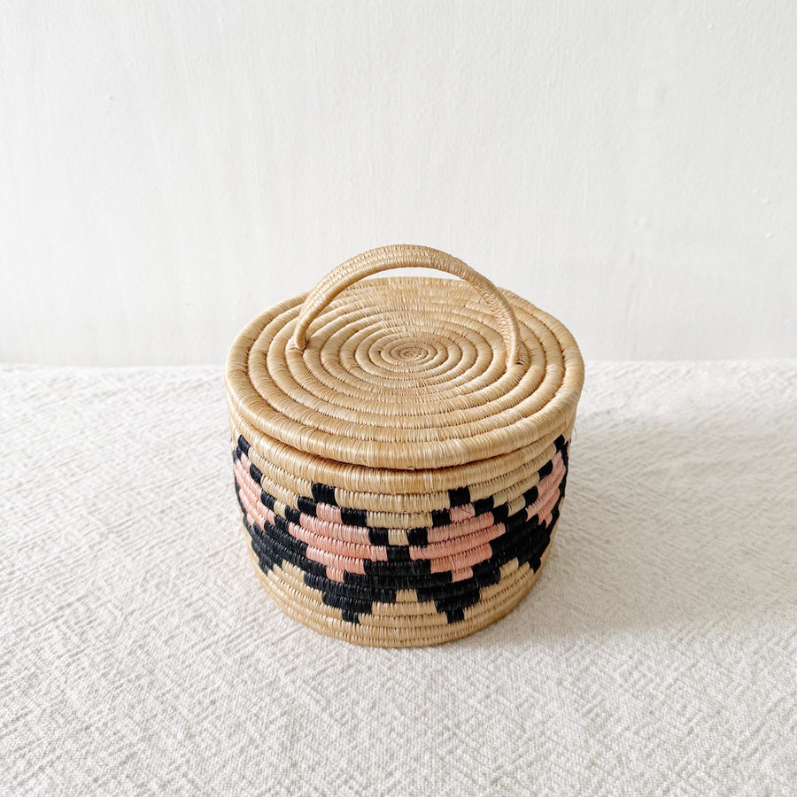 Lidded Treasure Basket: Misao