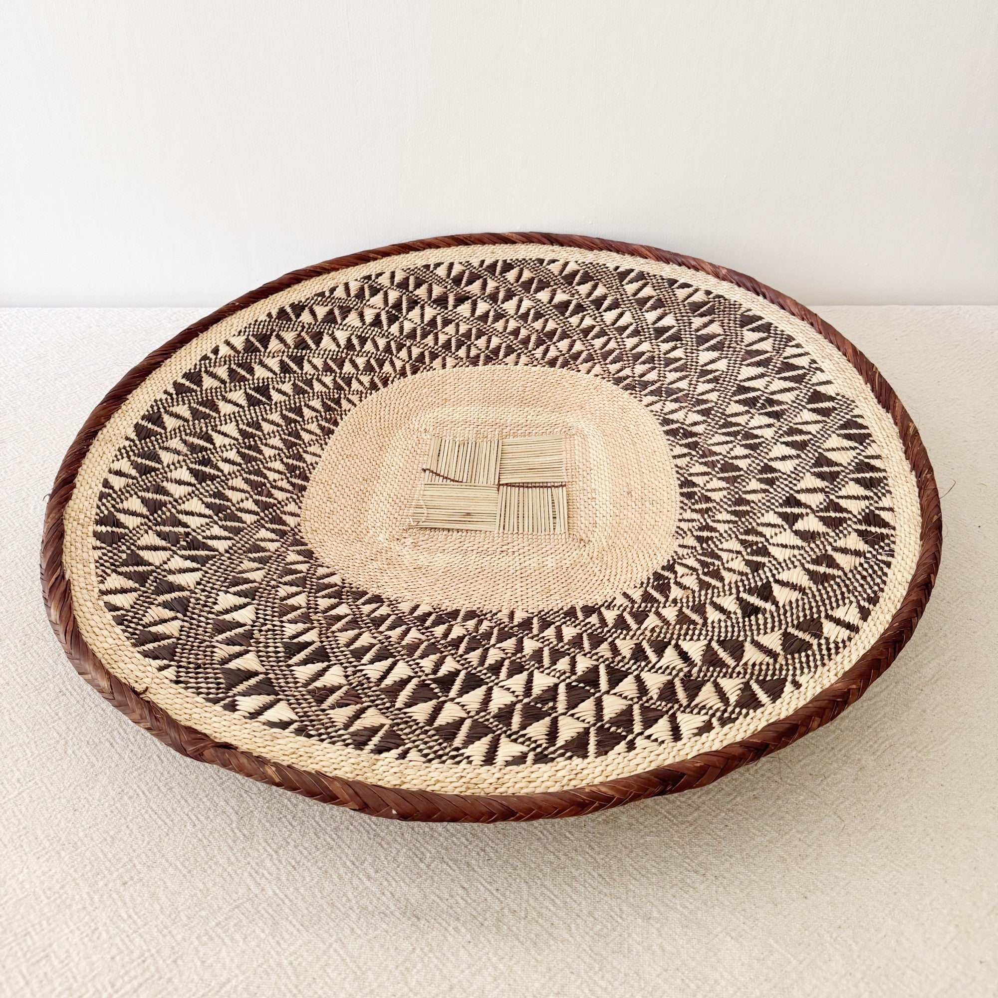 28" Binga Wall Basket #K003