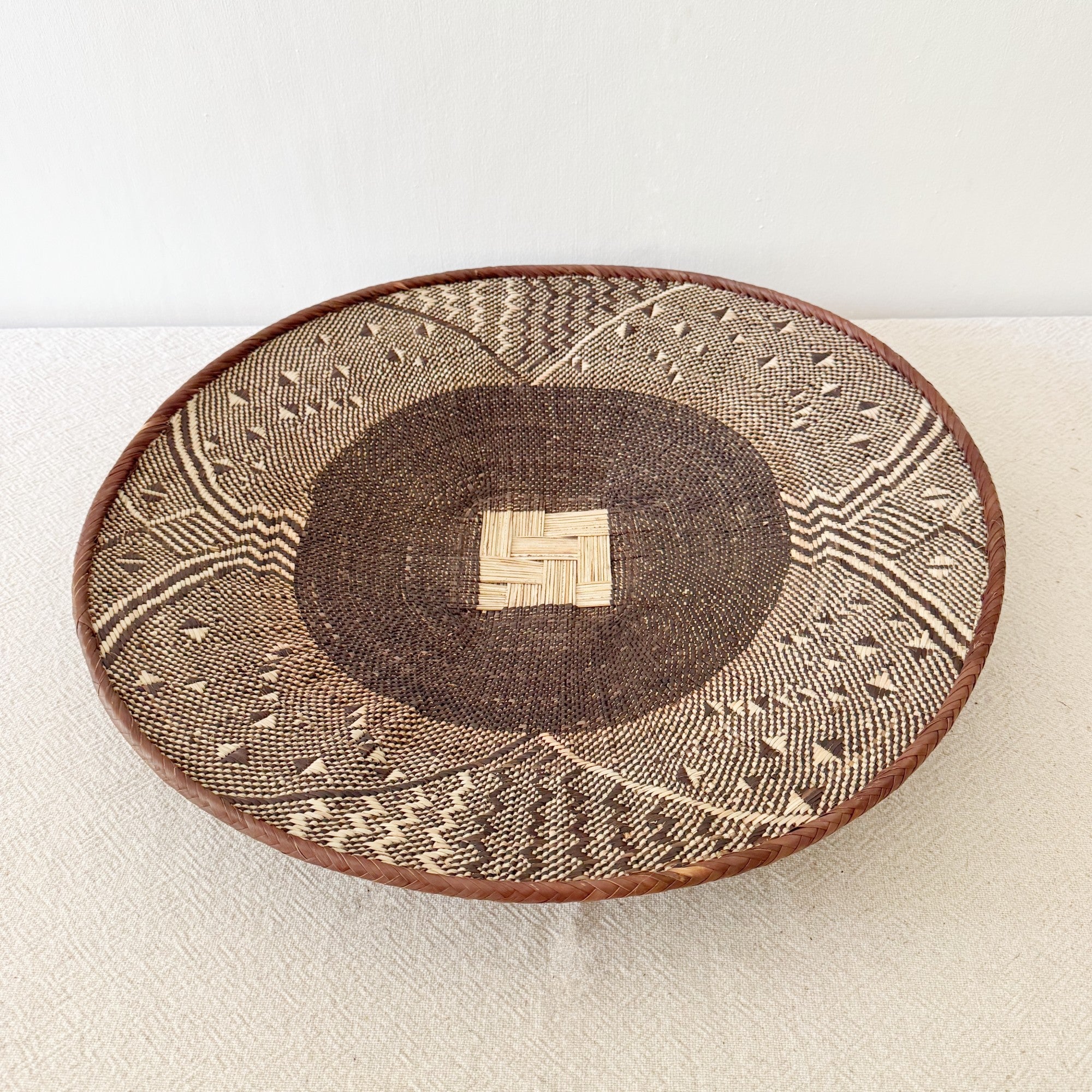 22" Binga Wall Basket #K029