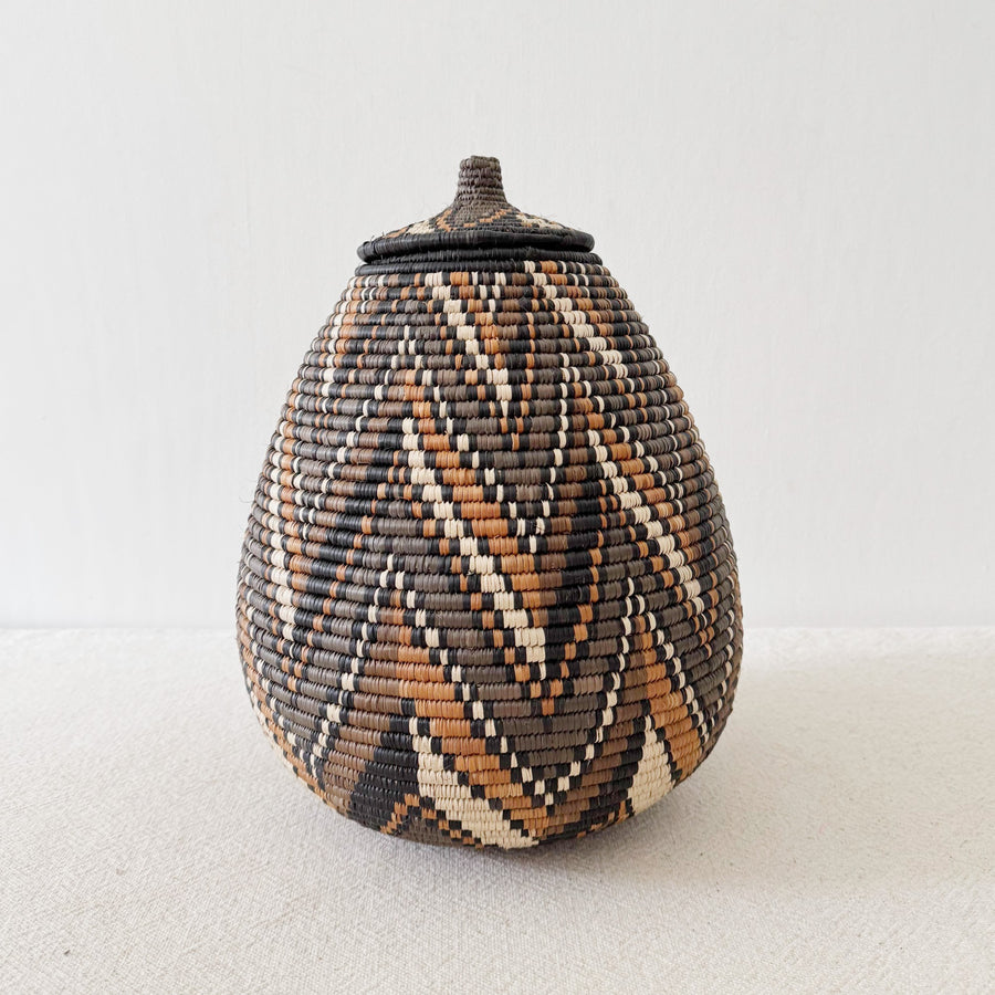 Lidded Zulu Basket #A136