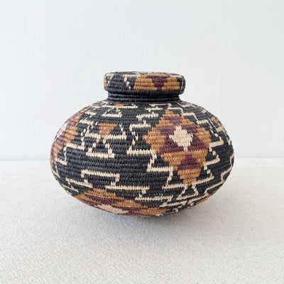 Lidded Zulu Basket #F011