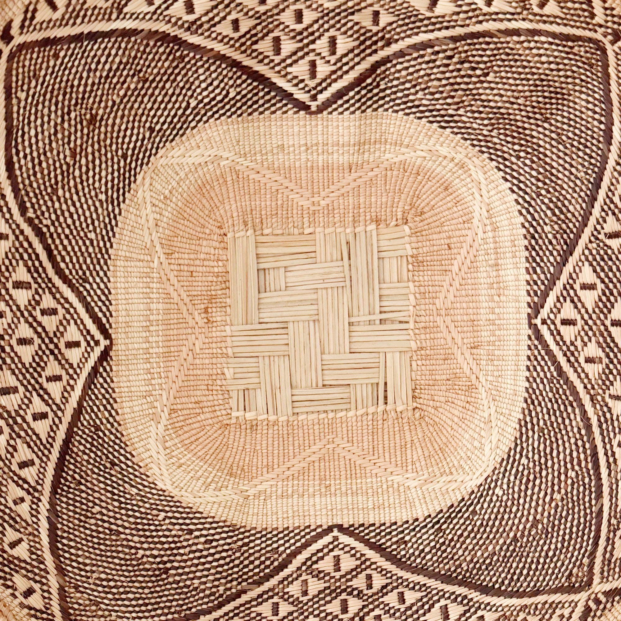 19.5" Hwange Wall Basket #H217