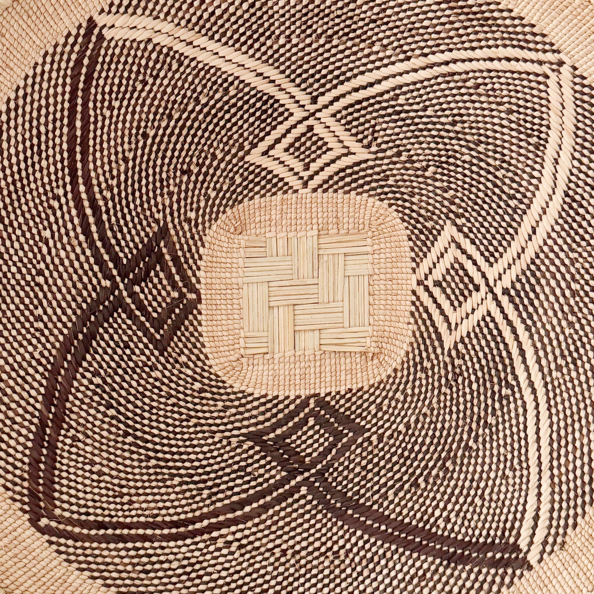 18.5" Hwange Wall Basket #H213