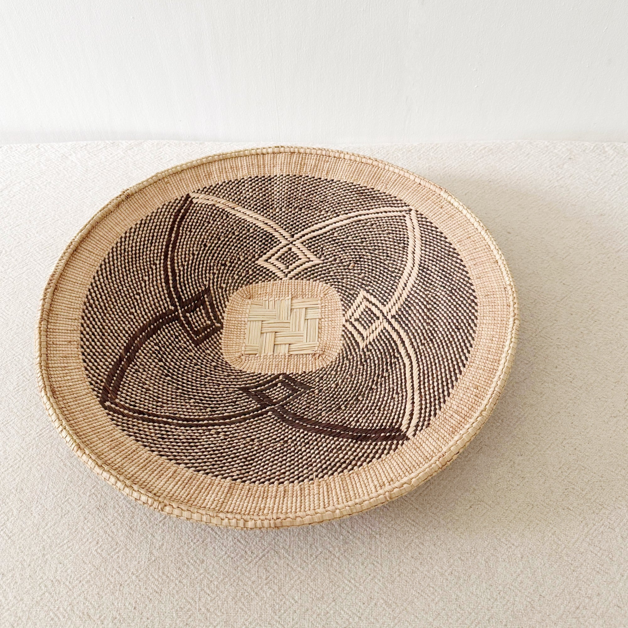 18.5" Hwange Wall Basket #H213