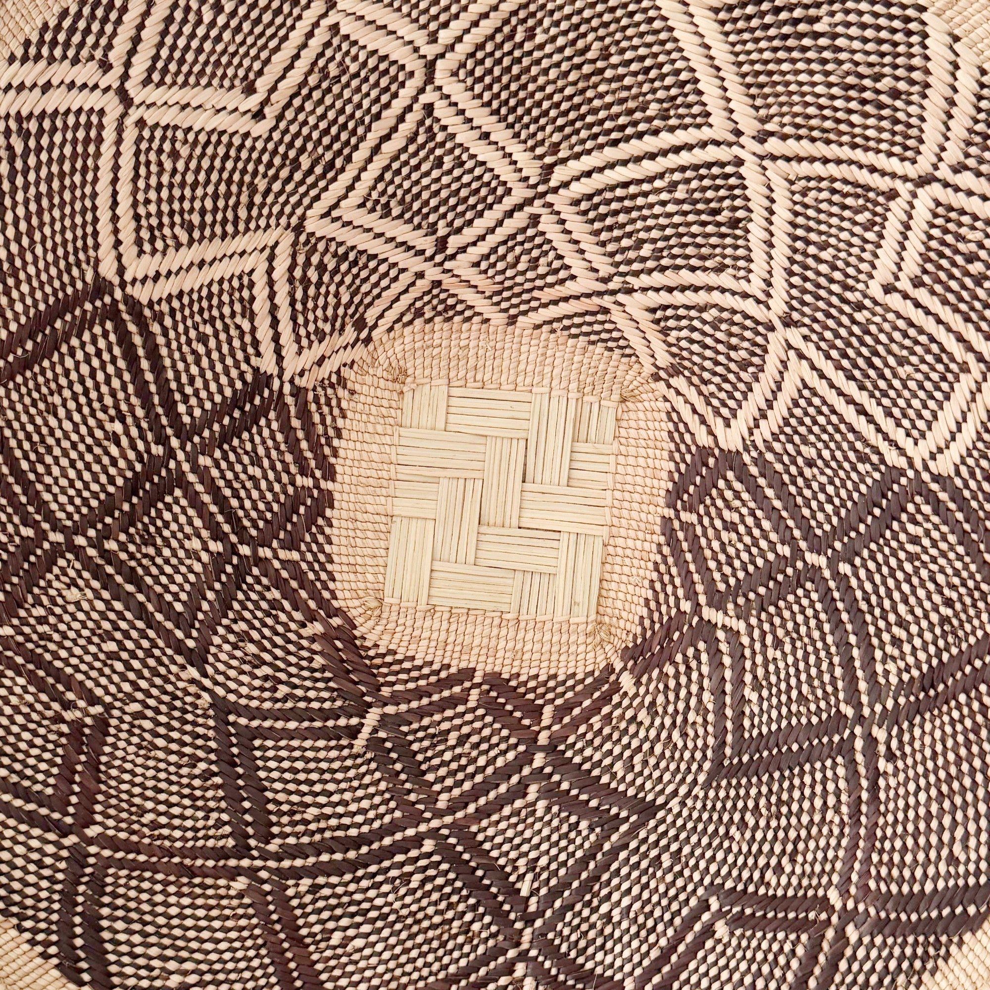 17" Hwange Wall Basket #H210