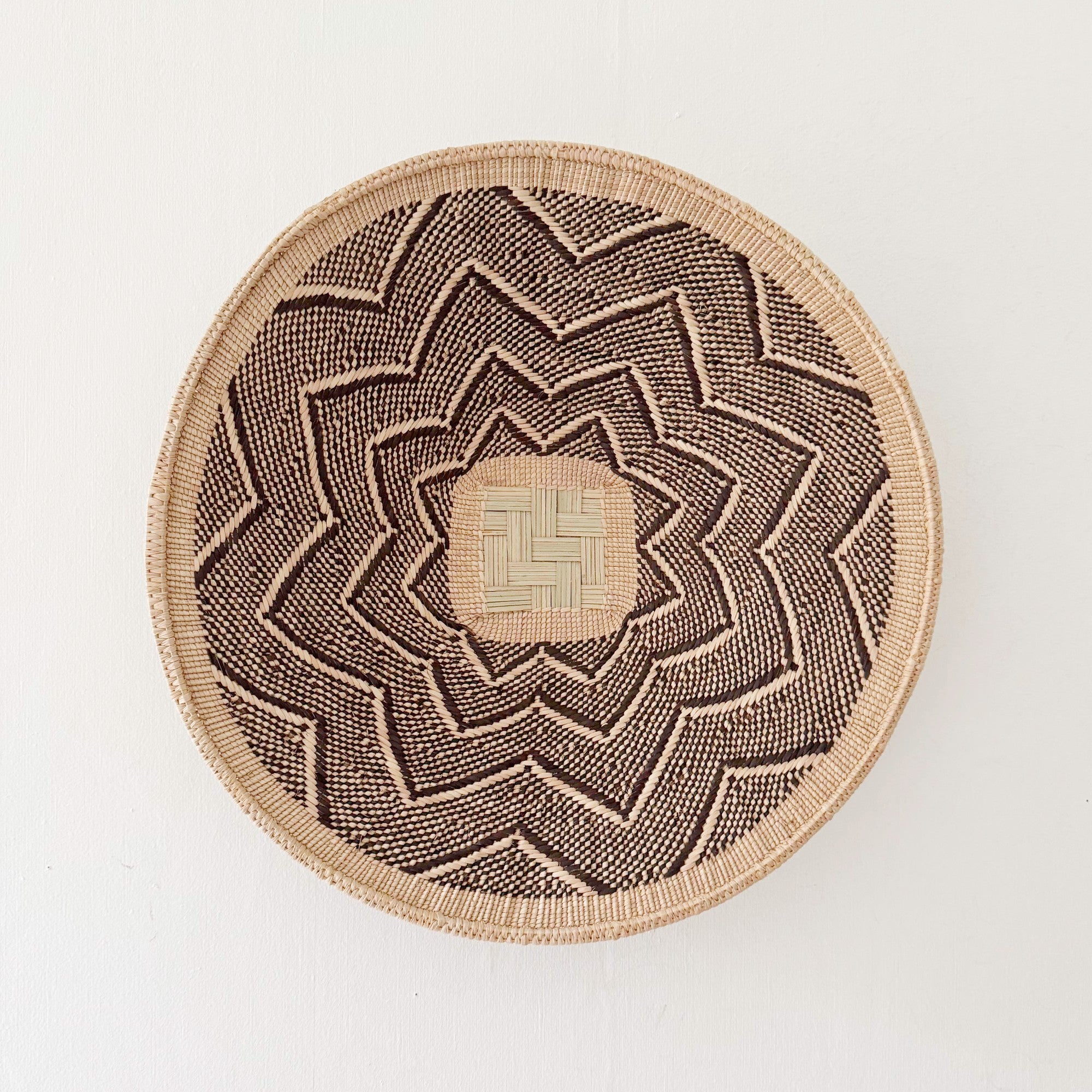 17.5" Hwange Wall Basket #H207