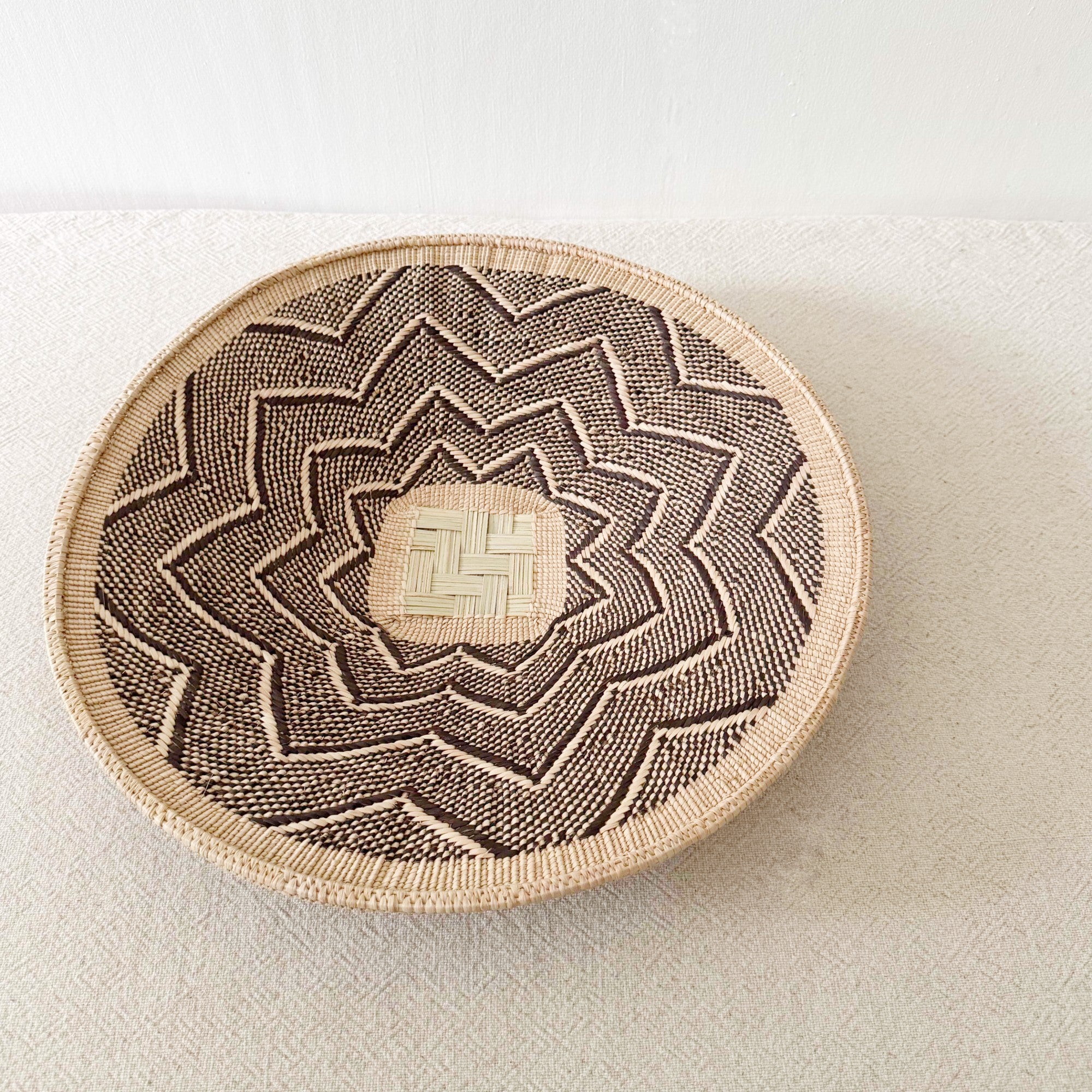 17.5" Hwange Wall Basket #H207