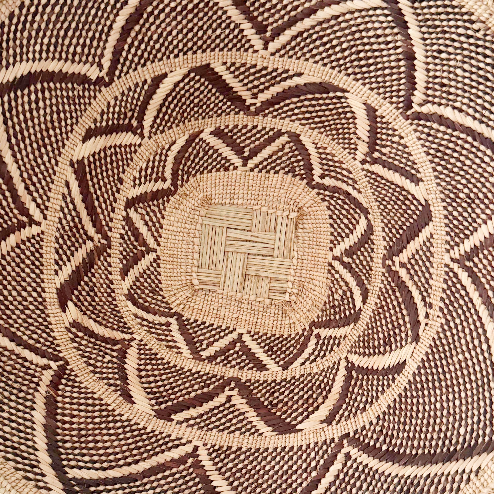 15.5" Hwange Wall Basket #H205