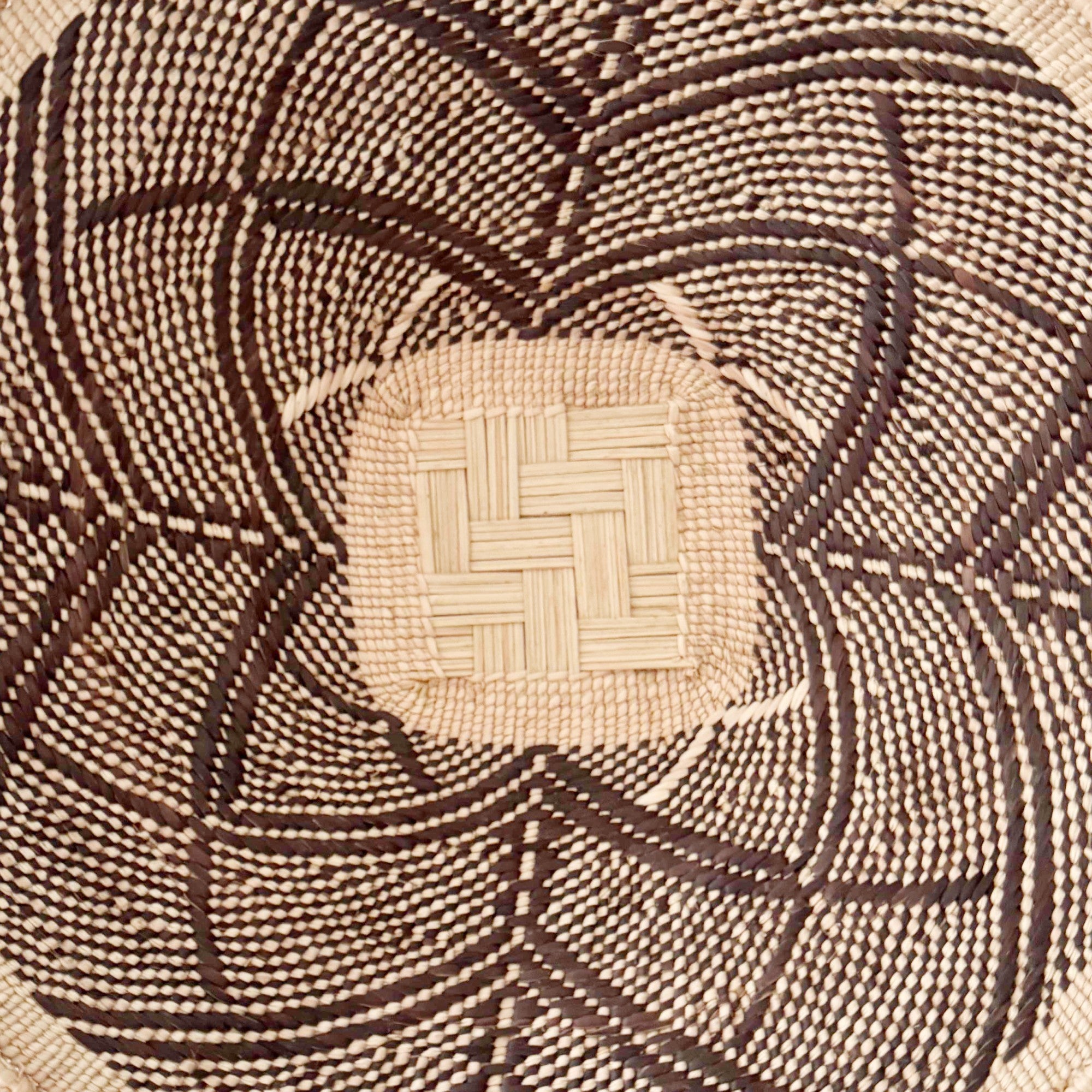 15.5" Hwange Wall Basket #H203