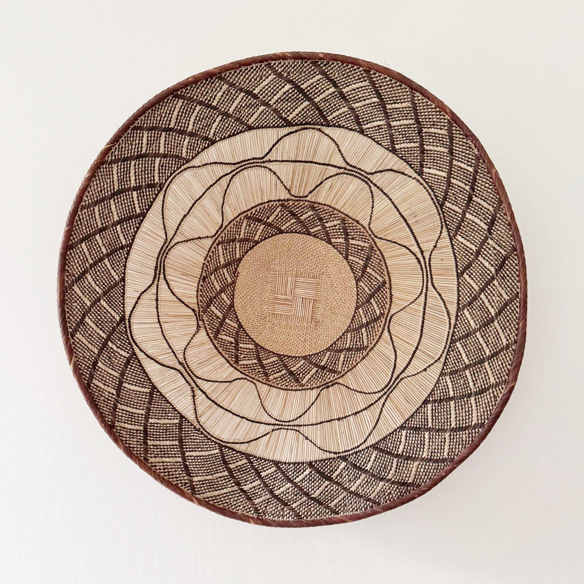 28" Binga Wall Basket #I051