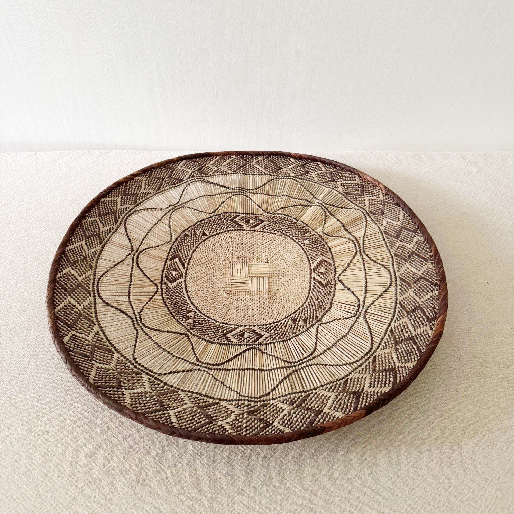 22.5" Binga Wall Basket #I049