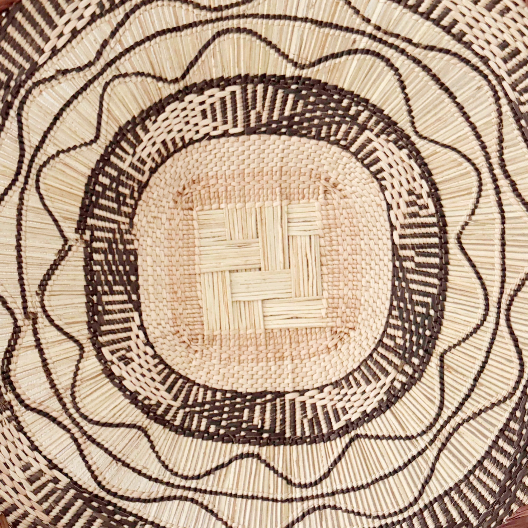 16.5" Binga Wall Basket #I033