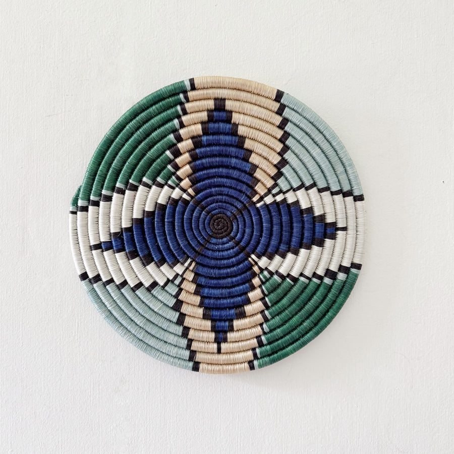 Camazi Trivet