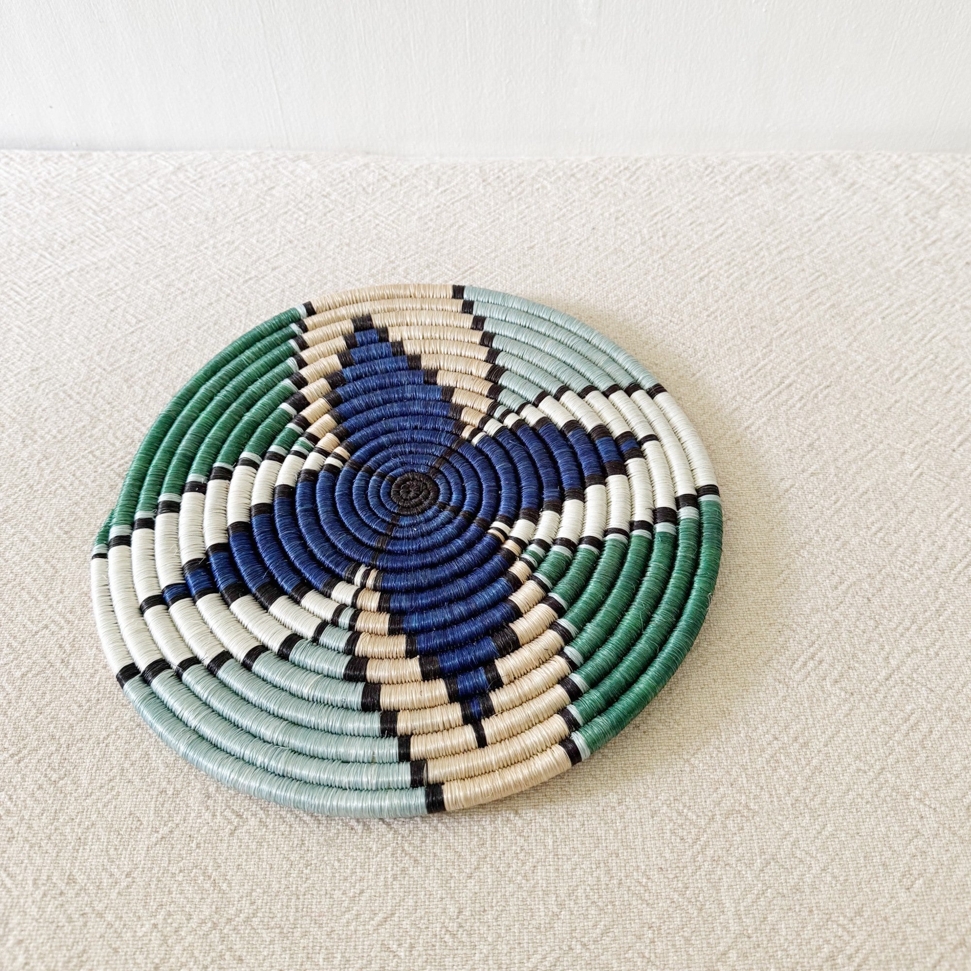 Camazi Trivet